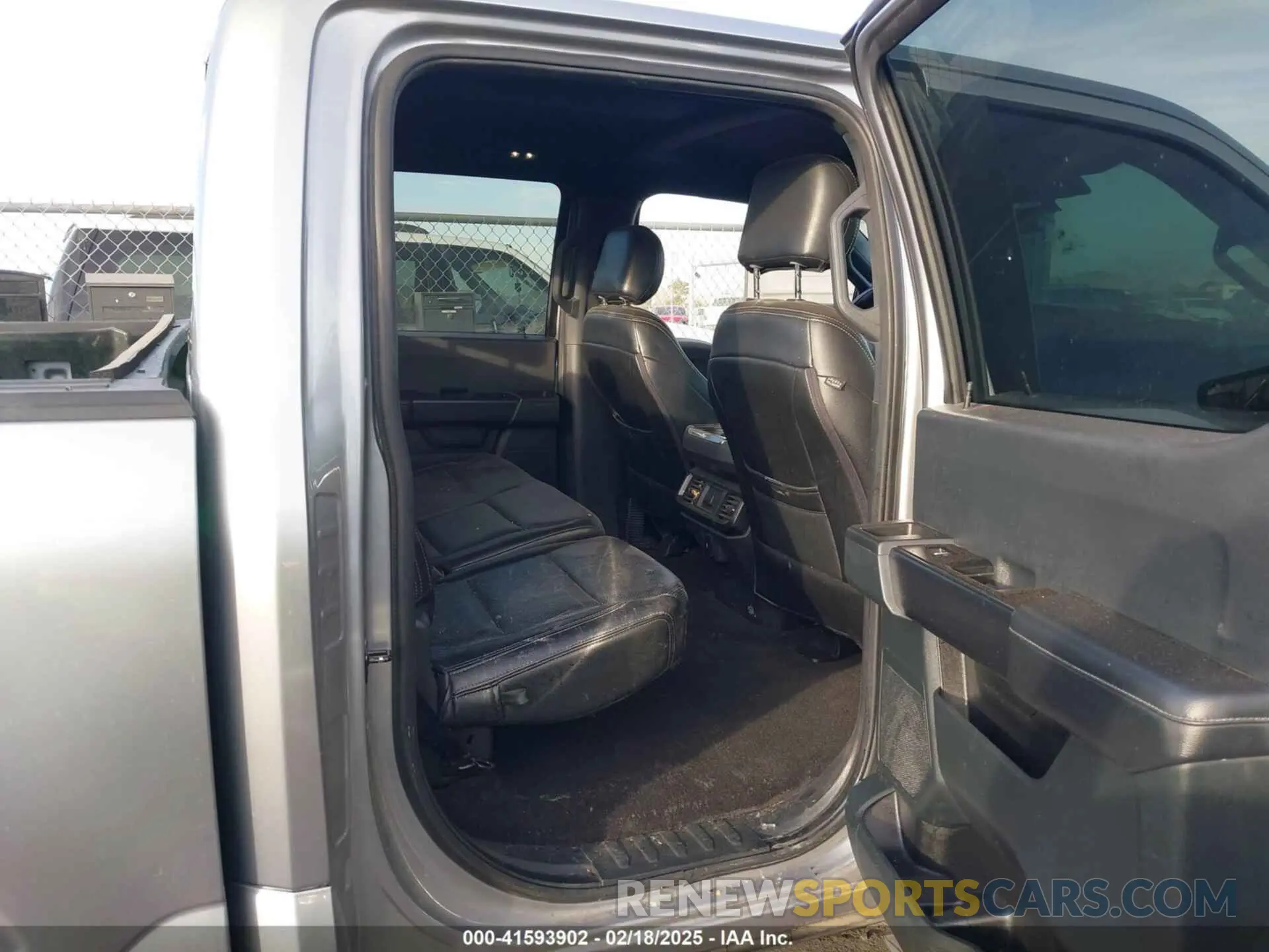 8 fotografías del automóvil dañado 1FTEW1CP1MFA69303 FORD F-150 2021