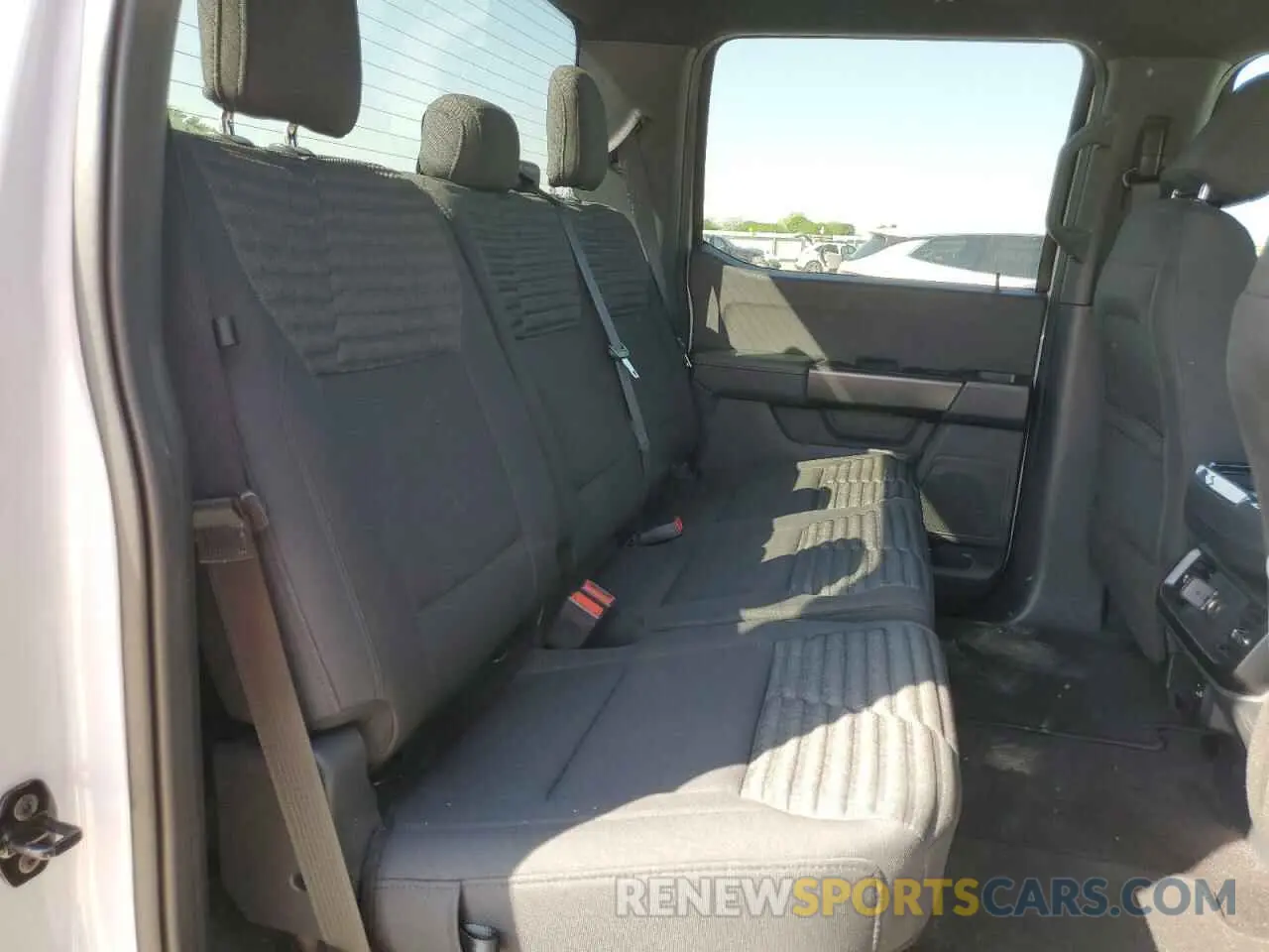 10 fotografías del automóvil dañado 1FTEW1CP2MKE92396 FORD F-150 2021