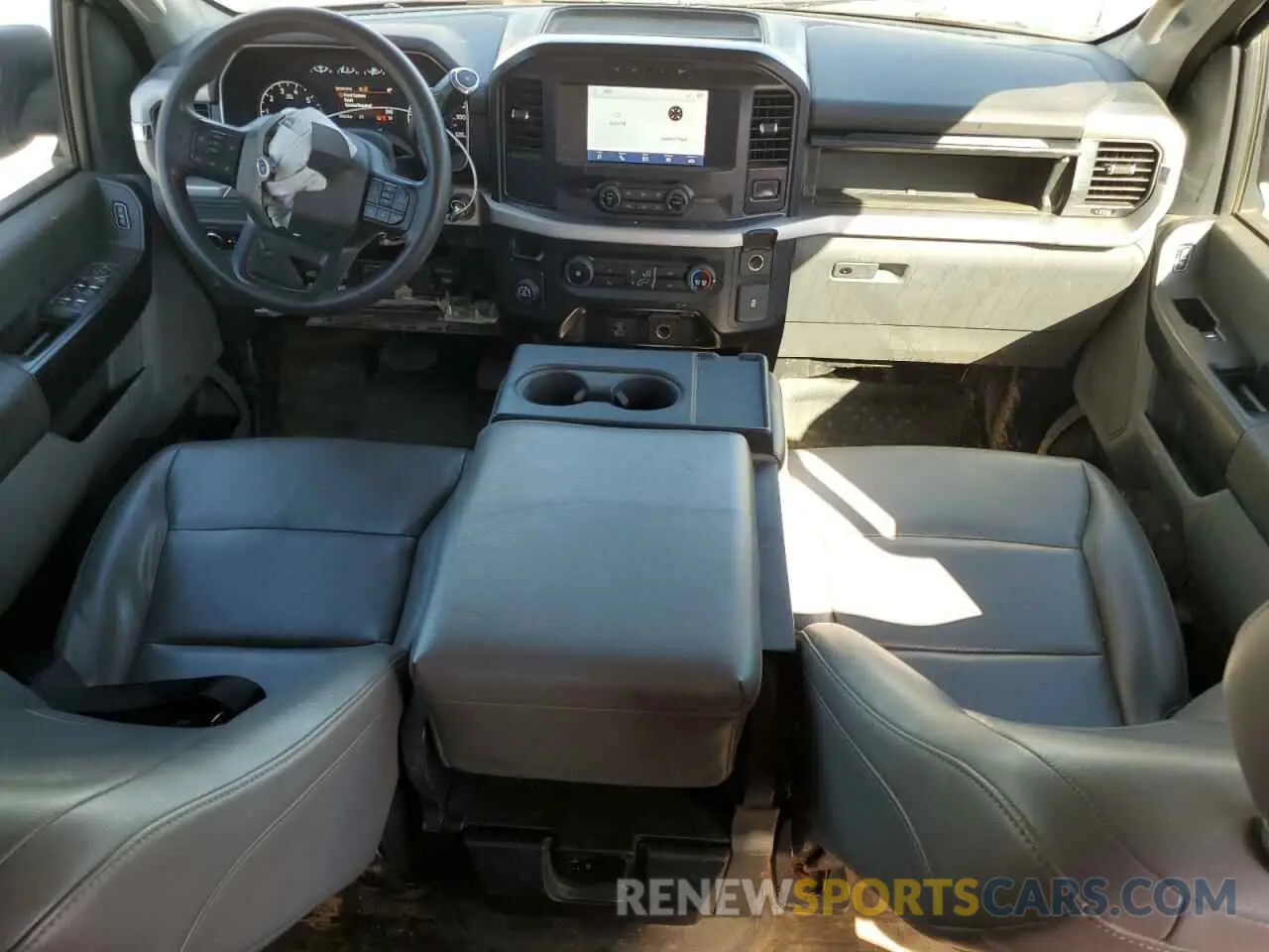 8 fotografías del automóvil dañado 1FTEW1CP3MFB03189 FORD F-150 2021