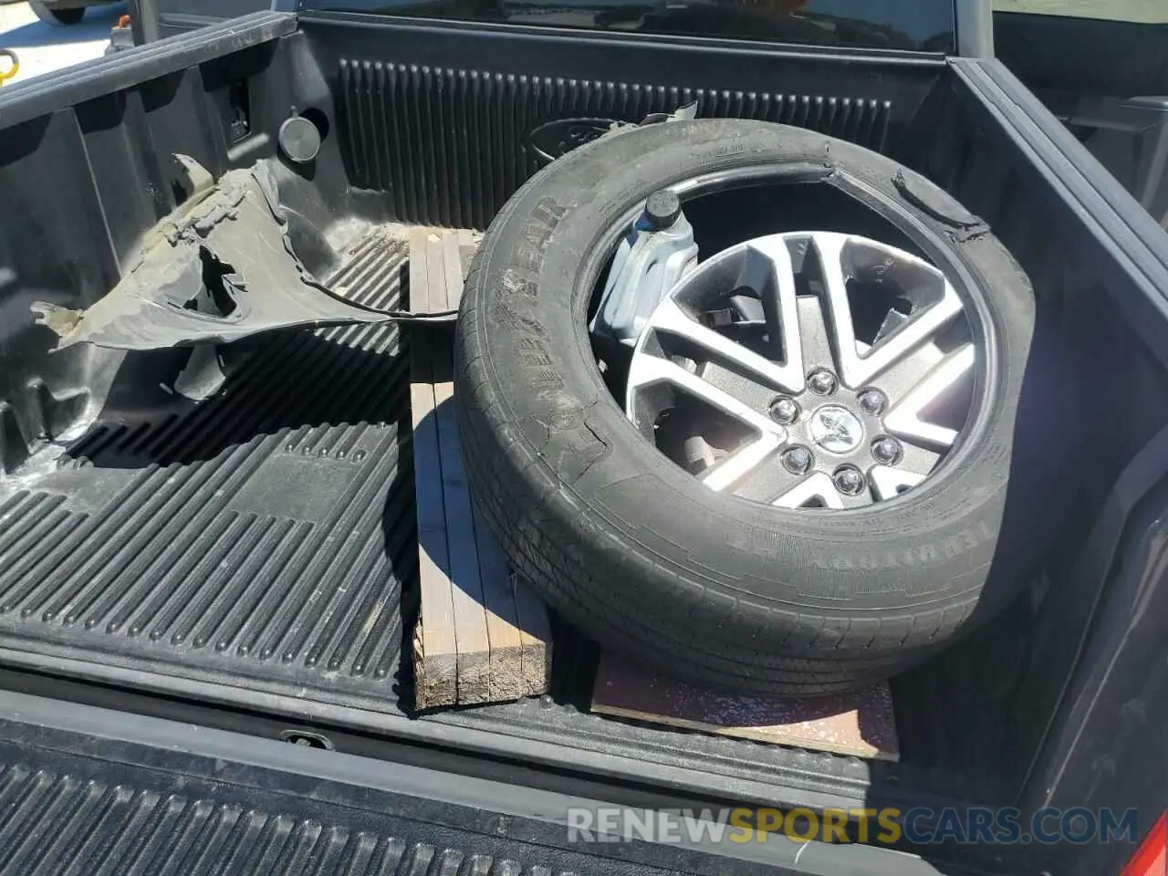 14 fotografías del automóvil dañado 1FTEW1CP6MFB40673 FORD F-150 2021