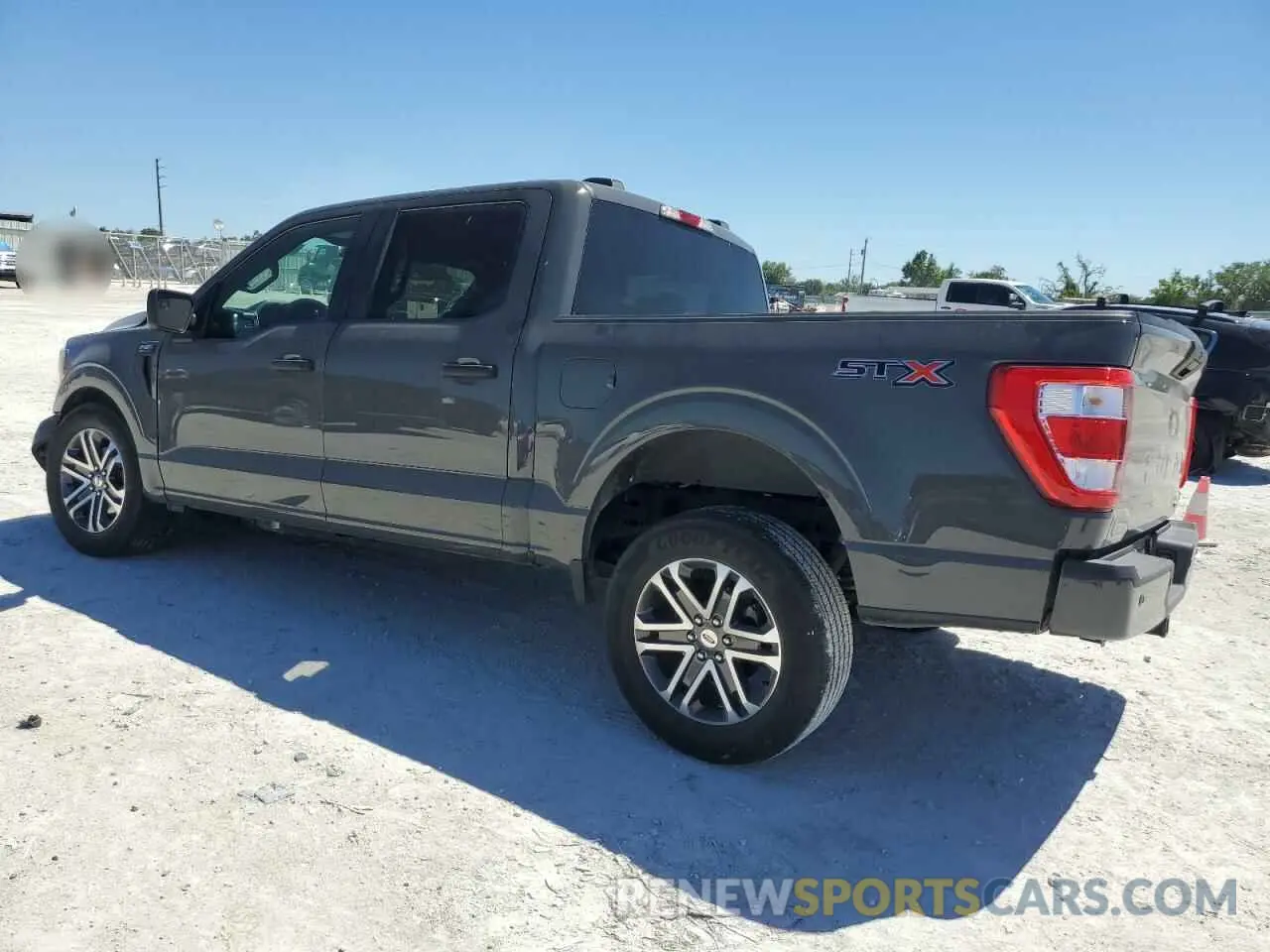 2 fotografías del automóvil dañado 1FTEW1CP6MFB40673 FORD F-150 2021