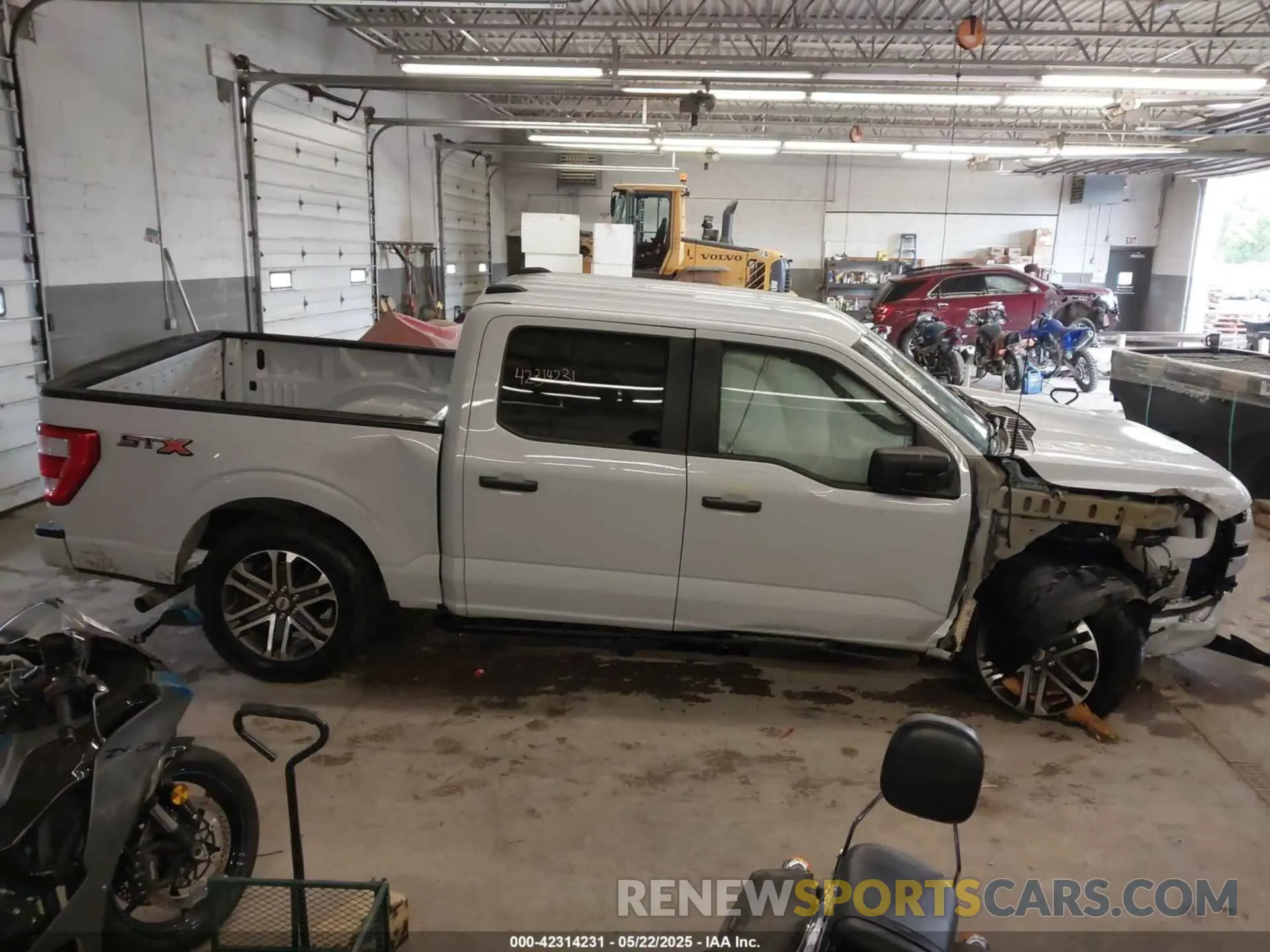 14 fotografías del automóvil dañado 1FTEW1CP9MKE41204 FORD F-150 2021
