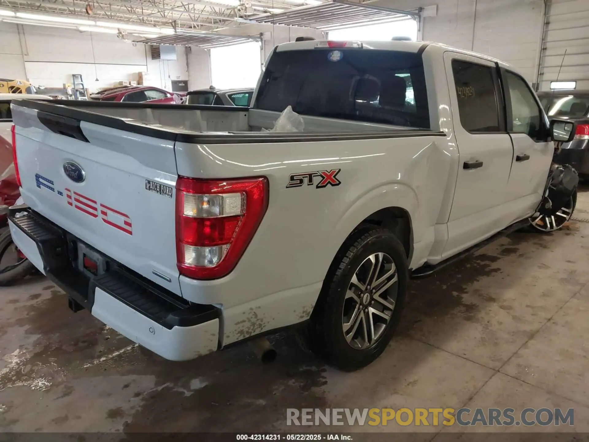 4 fotografías del automóvil dañado 1FTEW1CP9MKE41204 FORD F-150 2021