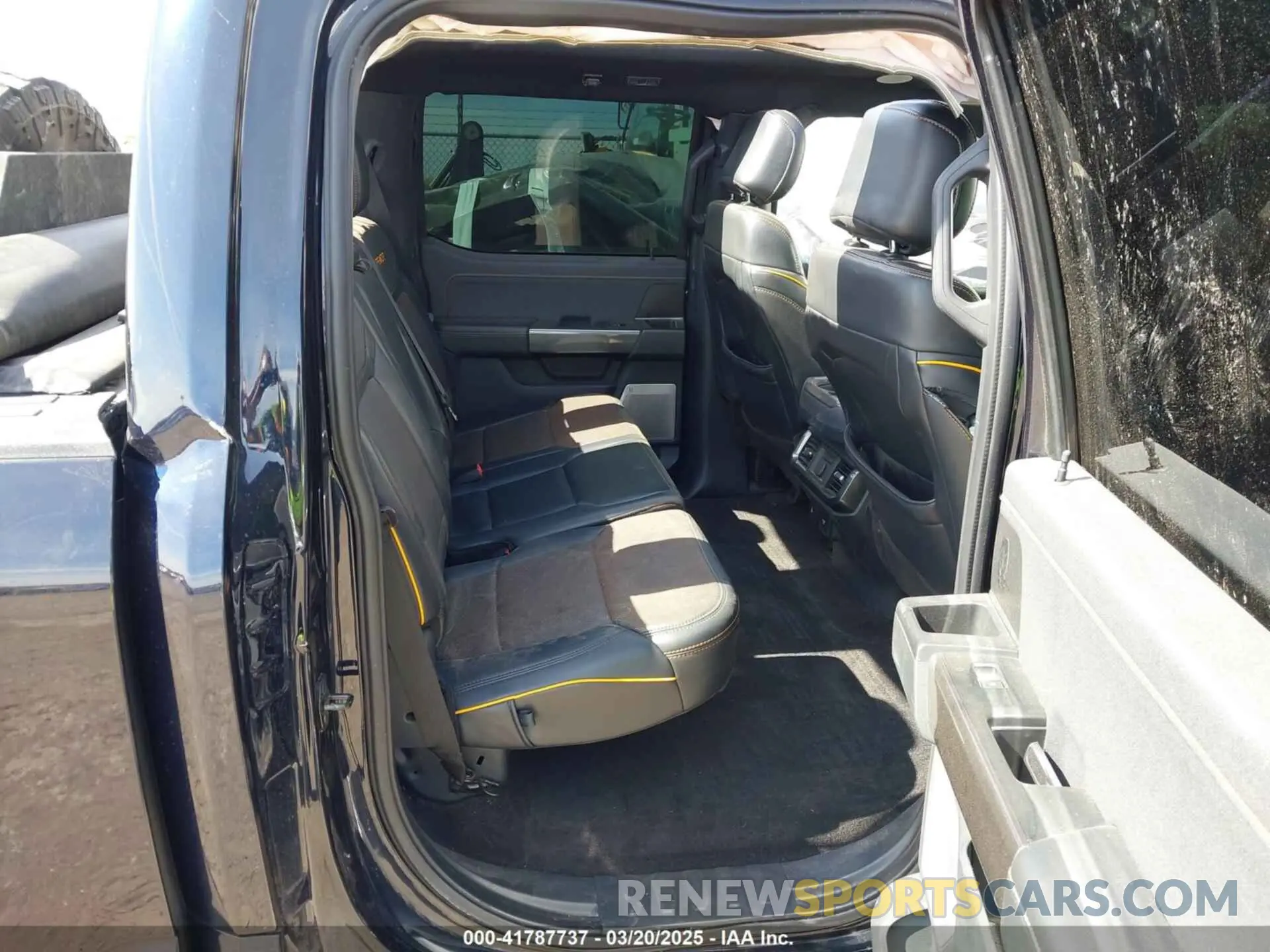 8 fotografías del automóvil dañado 1FTEW1E88MFC49822 FORD F-150 2021