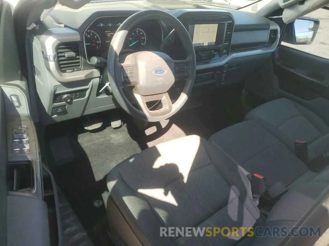 8 fotografías del automóvil dañado 1FTEW1EP0MKD90723 FORD F-150 2021
