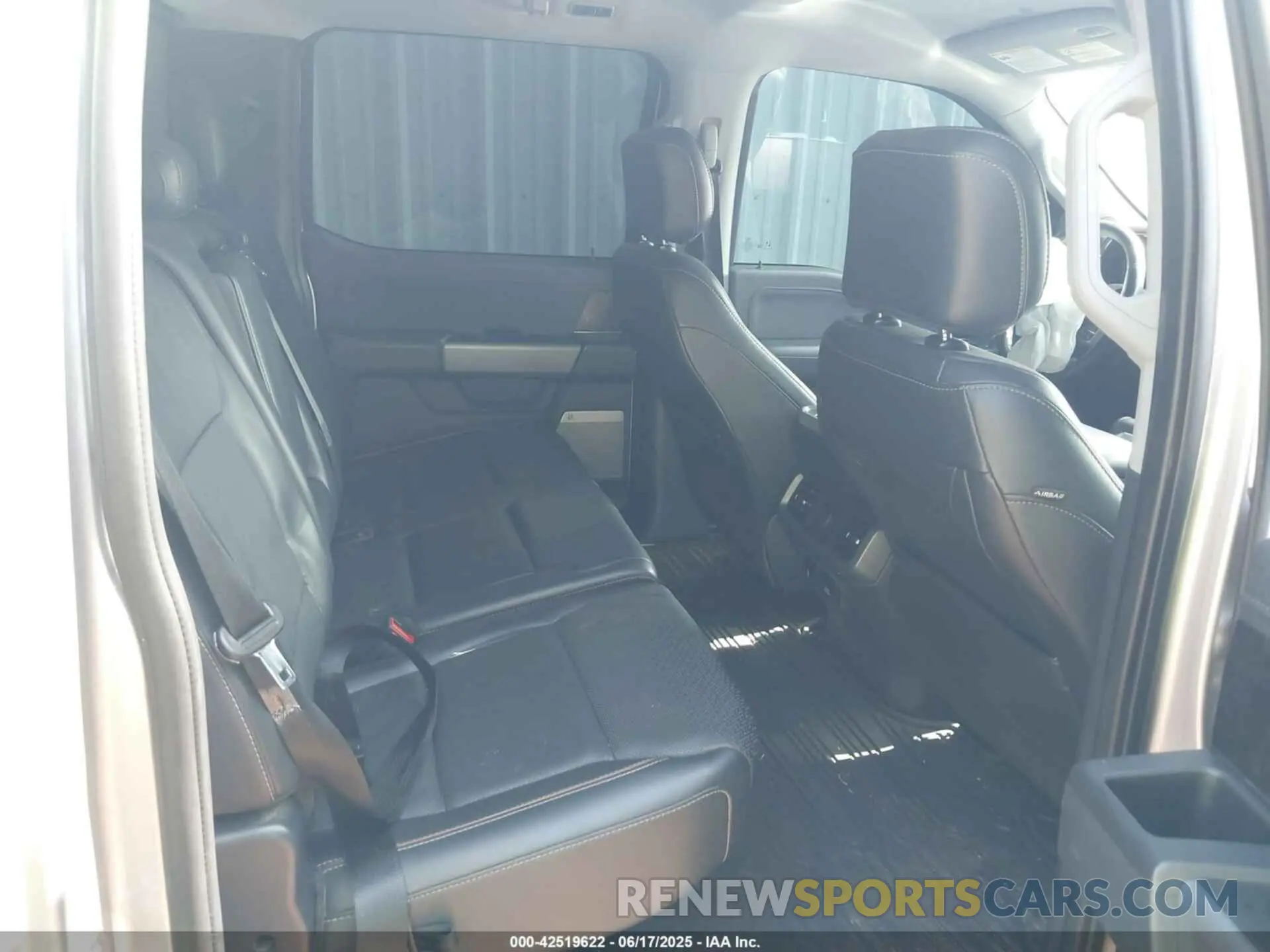 8 fotografías del automóvil dañado 1FTEW1EP4MFA28838 FORD F-150 2021