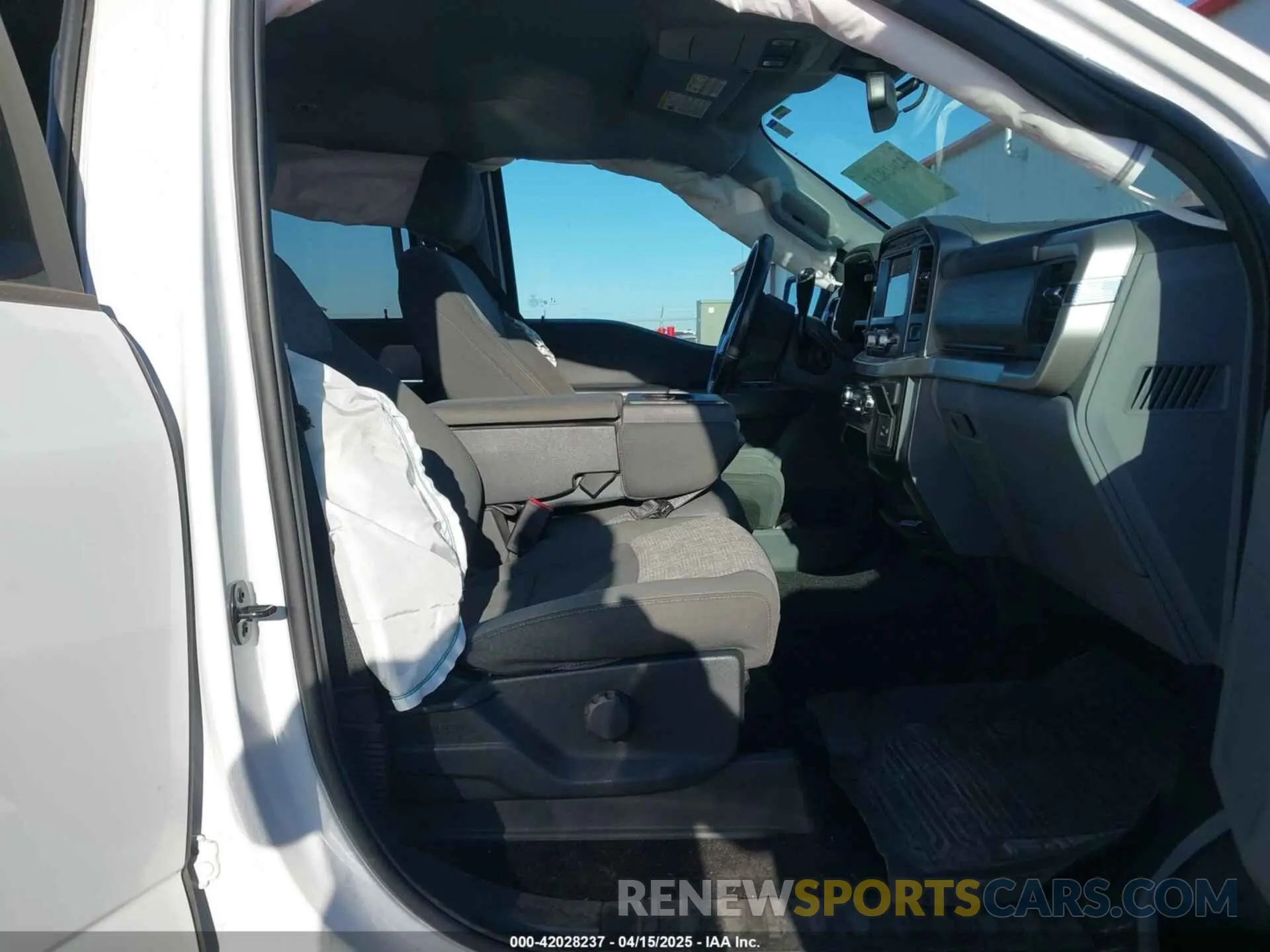 5 fotografías del automóvil dañado 1FTEW1EP5MKE25613 FORD F-150 2021