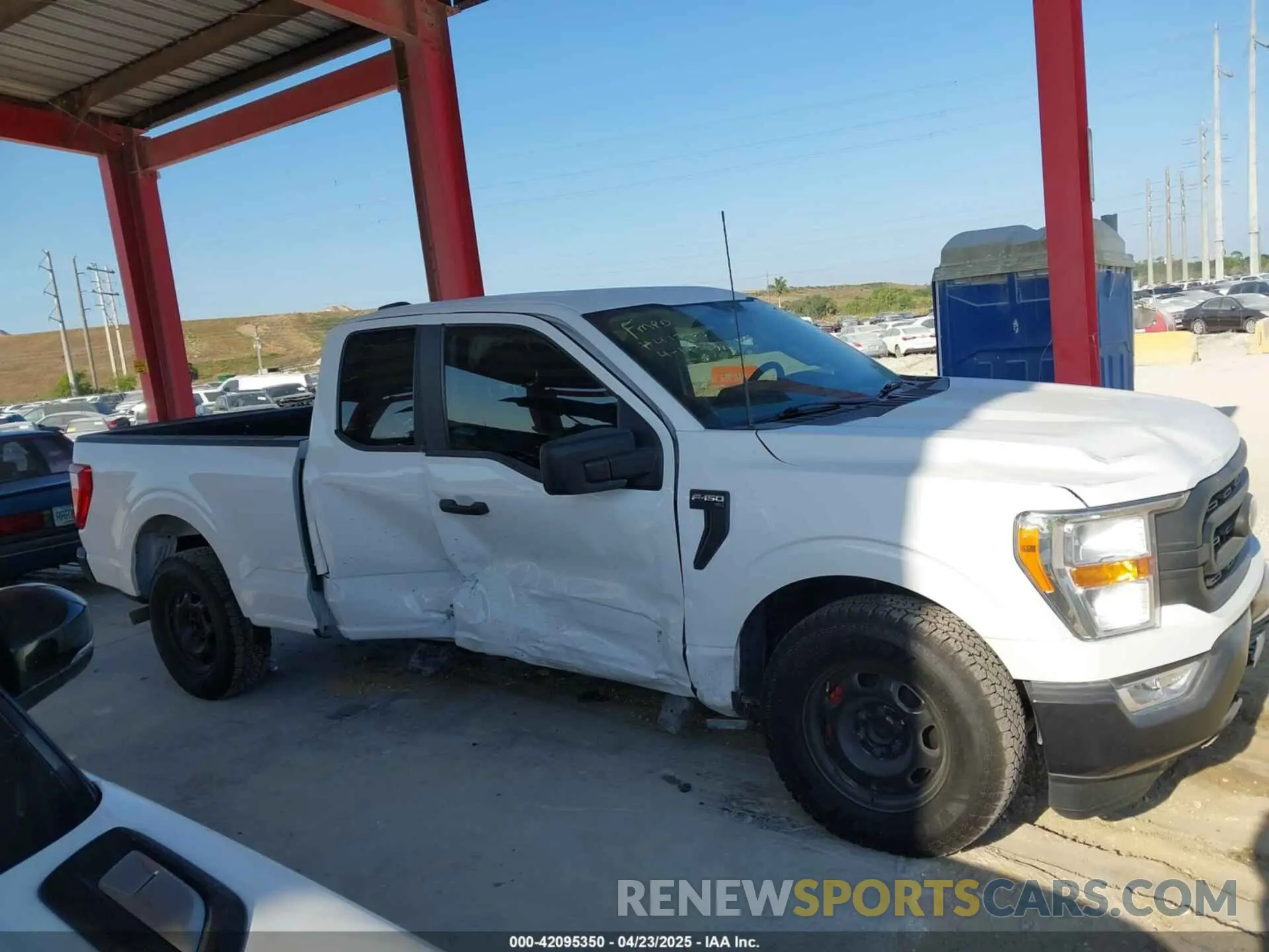 13 fotografías del automóvil dañado 1FTEX1C56MKE47893 FORD F-150 2021