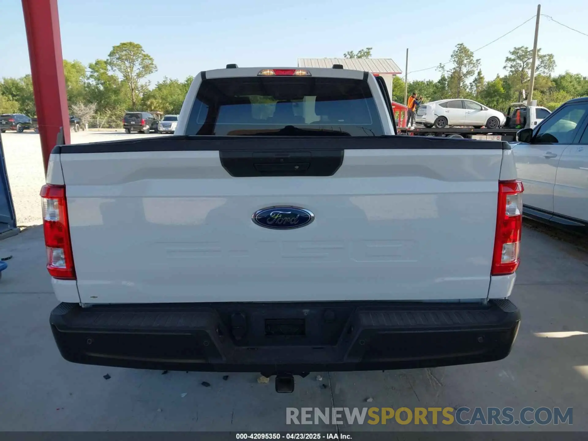 16 fotografías del automóvil dañado 1FTEX1C56MKE47893 FORD F-150 2021