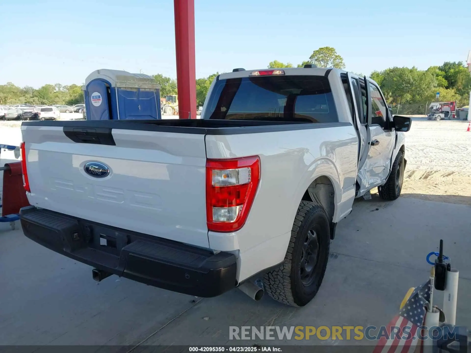 4 fotografías del automóvil dañado 1FTEX1C56MKE47893 FORD F-150 2021