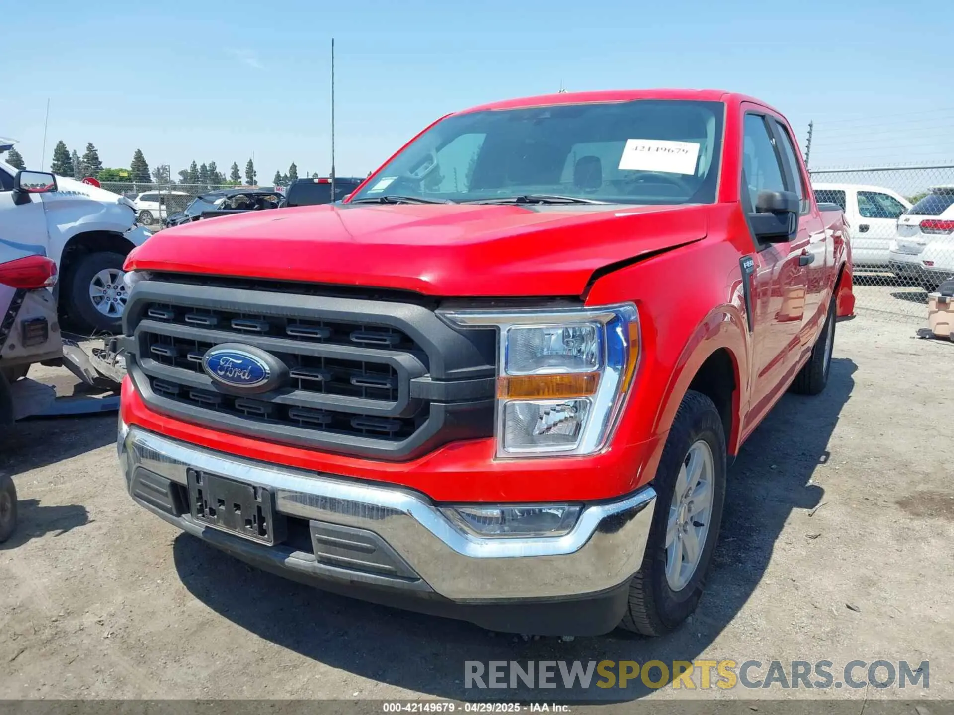 2 fotografías del automóvil dañado 1FTEX1C82MKE57427 FORD F-150 2021