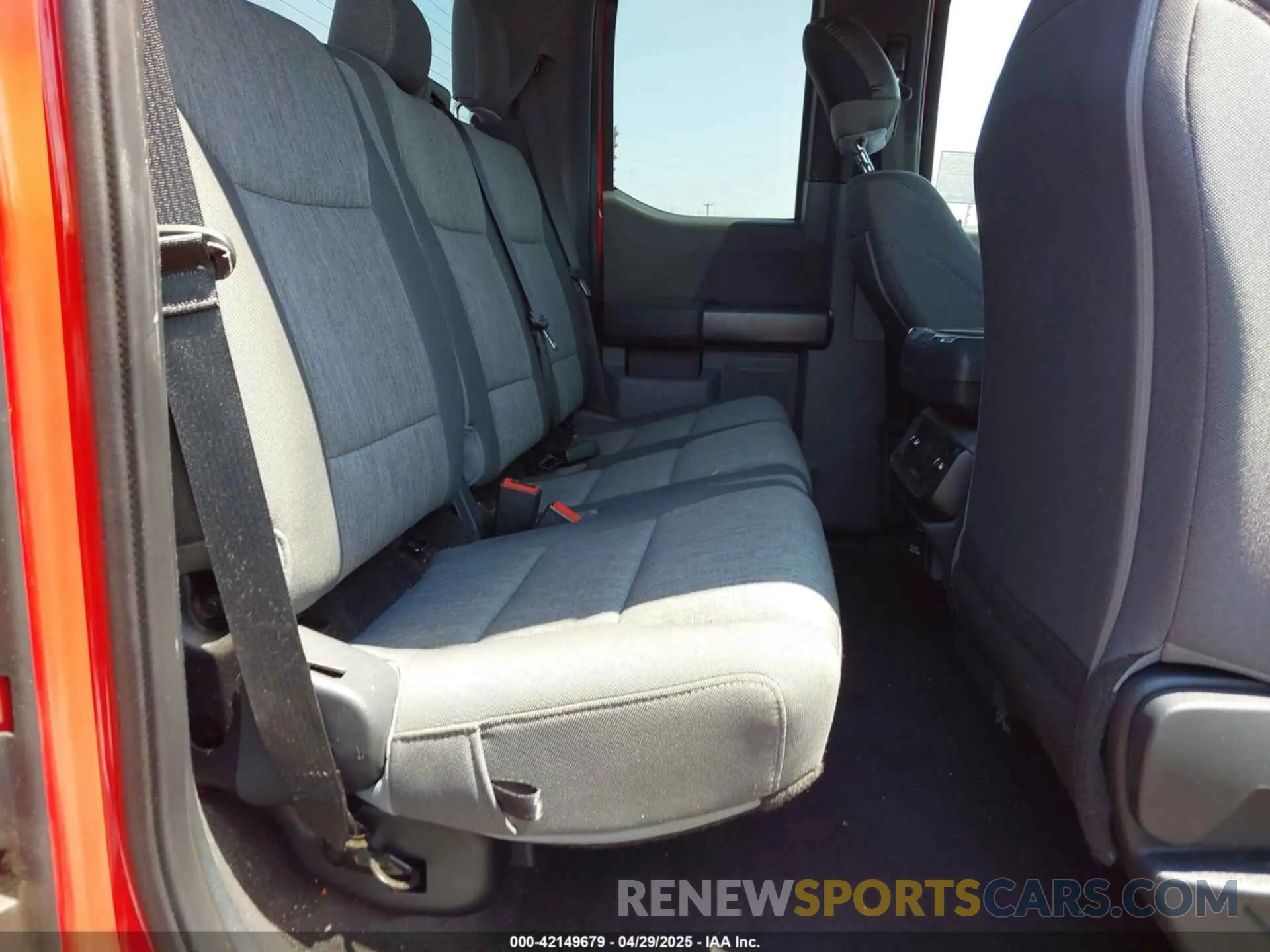 8 fotografías del automóvil dañado 1FTEX1C82MKE57427 FORD F-150 2021