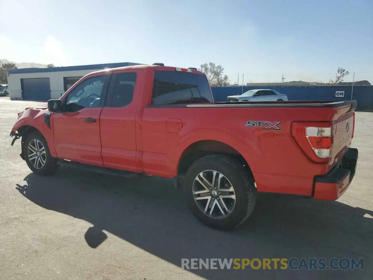 2 fotografías del automóvil dañado 1FTEX1CP8MKD04669 FORD F-150 2021