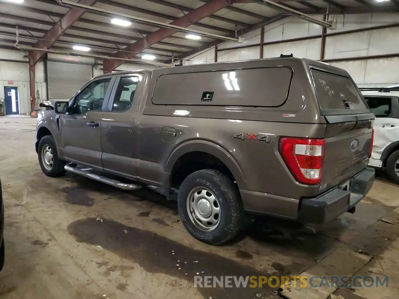 2 fotografías del automóvil dañado 1FTEX1EP6MKE04380 FORD F-150 2021