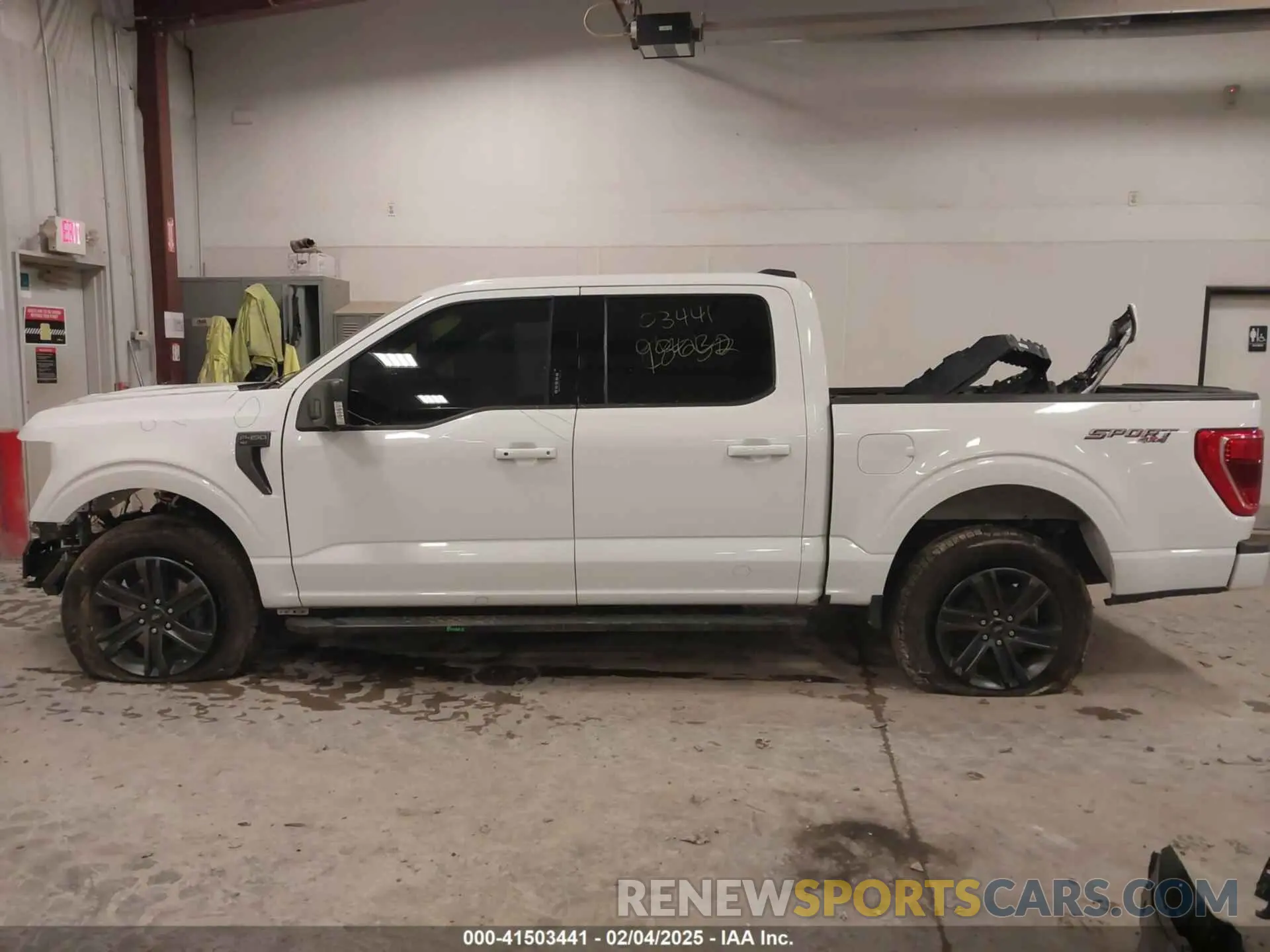 15 fotografías del automóvil dañado 1FTFW1E51MFC25971 FORD F-150 2021