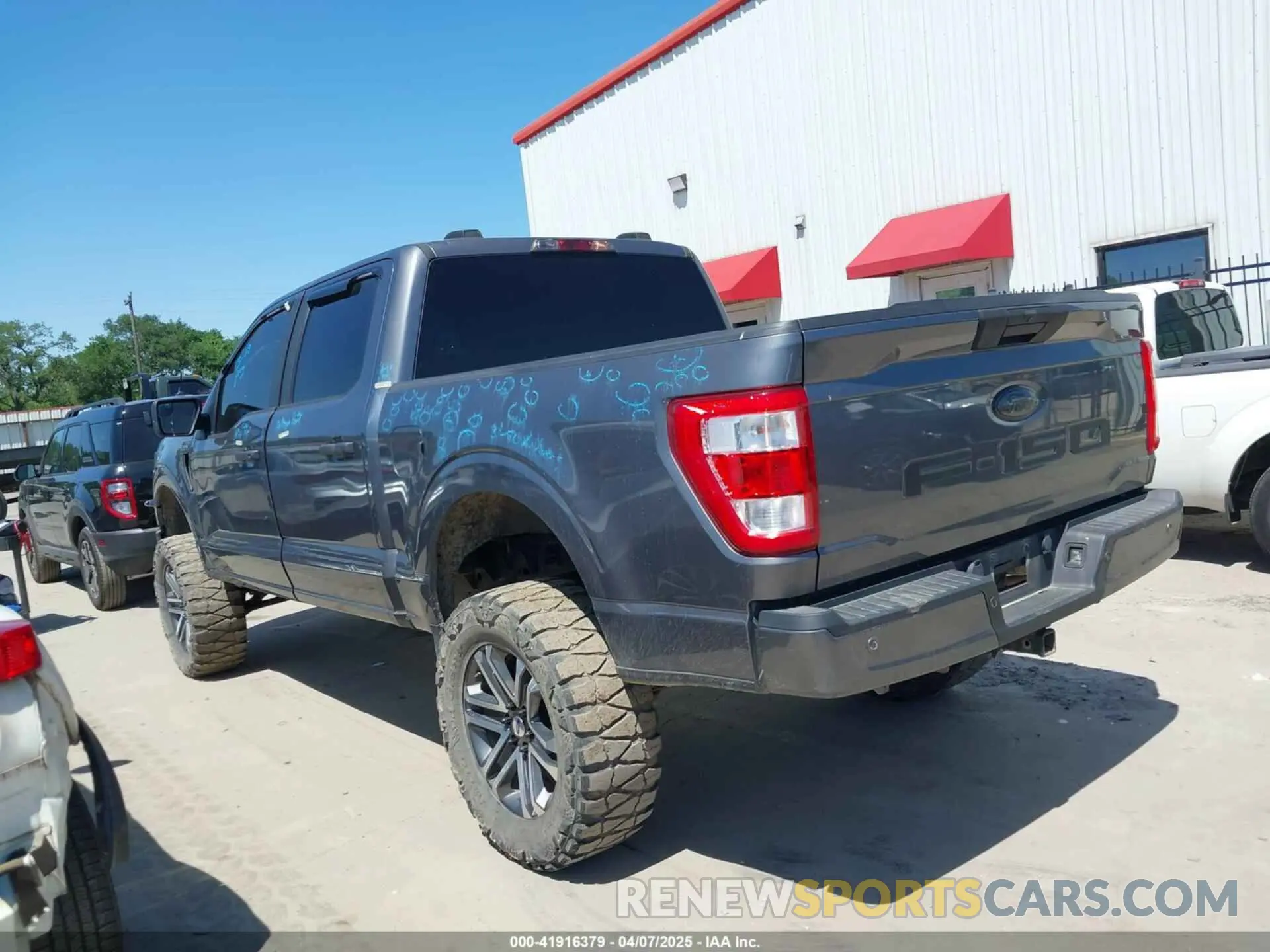 14 fotografías del automóvil dañado 1FTFW1E52MFB42324 FORD F-150 2021