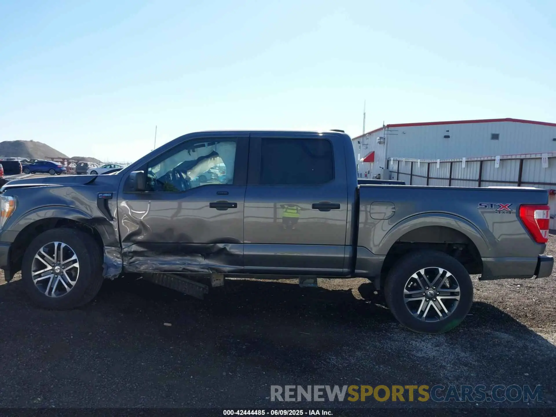 15 fotografías del automóvil dañado 1FTFW1E53MFB95002 FORD F-150 2021