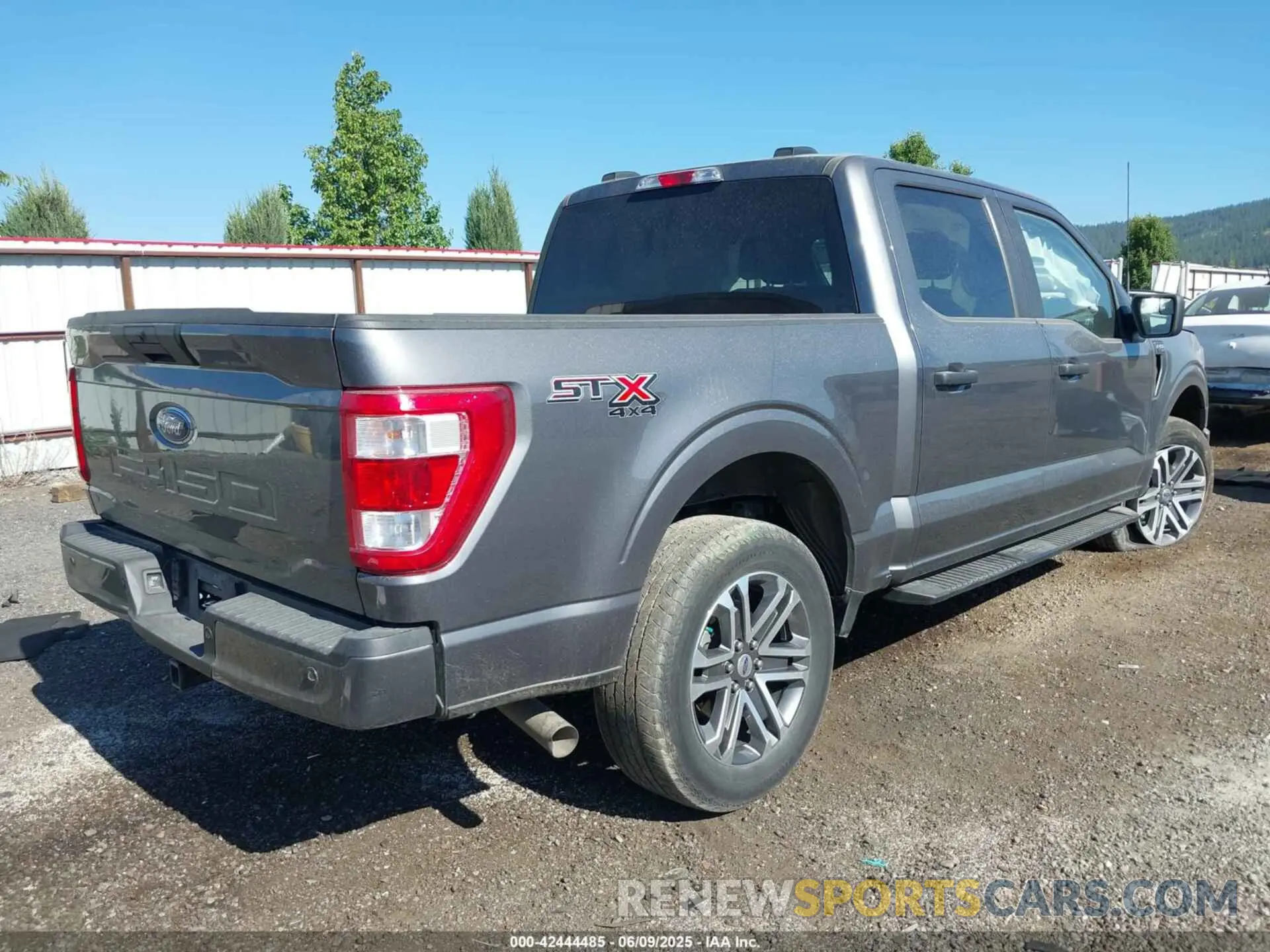 4 fotografías del automóvil dañado 1FTFW1E53MFB95002 FORD F-150 2021
