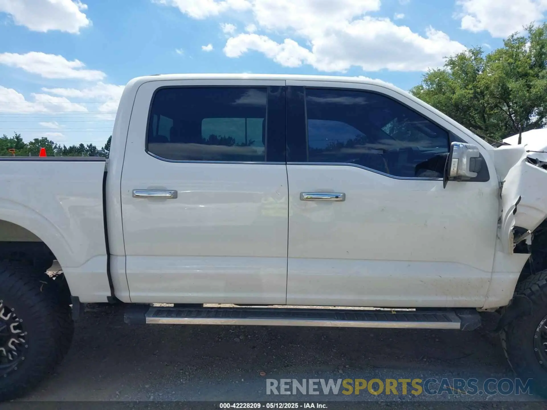 14 fotografías del automóvil dañado 1FTFW1E56MFC46248 FORD F-150 2021