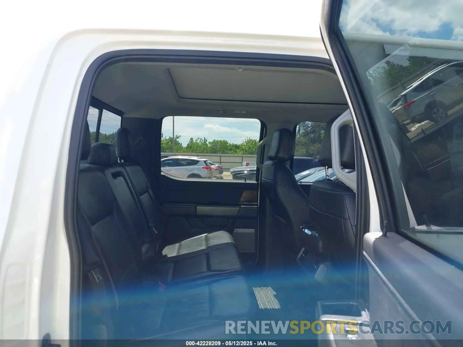 8 fotografías del automóvil dañado 1FTFW1E56MFC46248 FORD F-150 2021