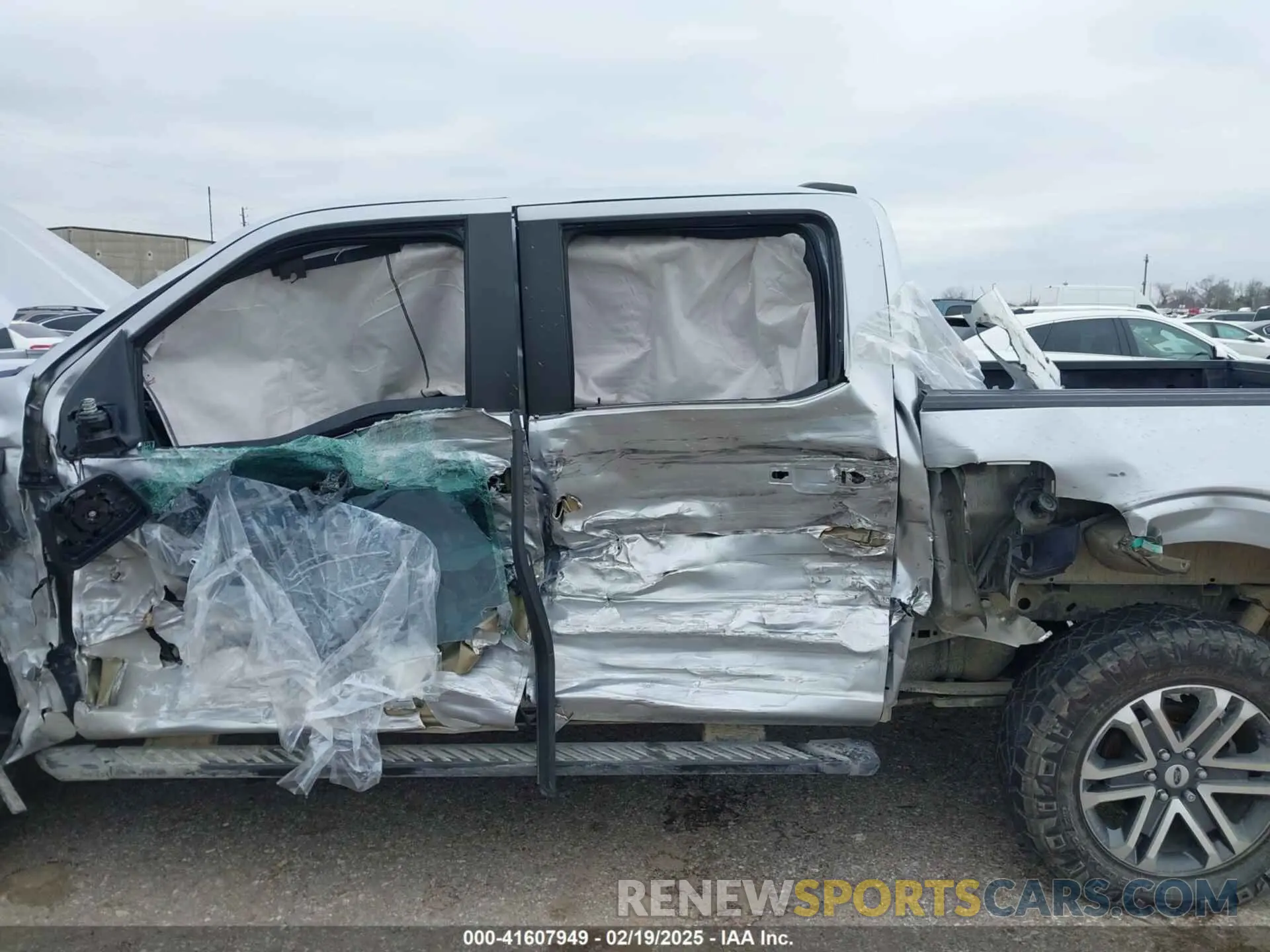 14 fotografías del automóvil dañado 1FTFW1E59MFC46261 FORD F-150 2021