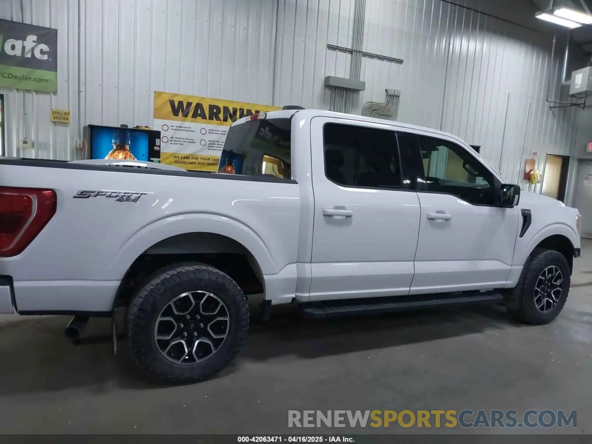 14 fotografías del automóvil dañado 1FTFW1E82MFA17480 FORD F-150 2021