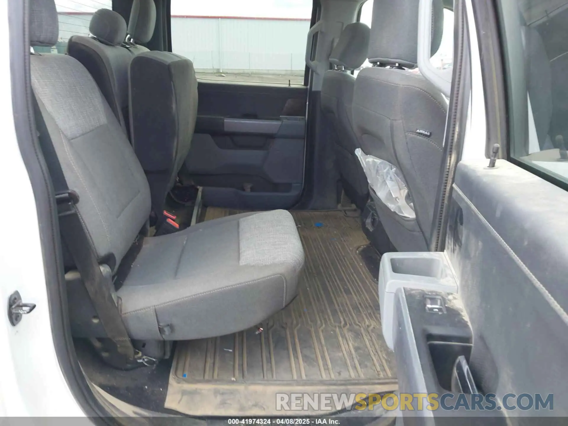 8 fotografías del automóvil dañado 1FTFW1E82MFB31401 FORD F-150 2021