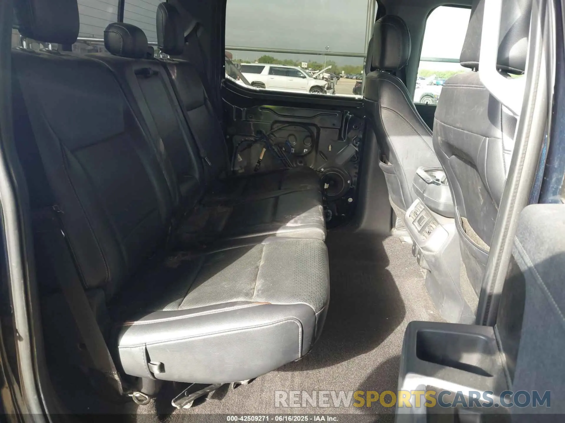 8 fotografías del automóvil dañado 1FTFW1E83MFA25166 FORD F-150 2021