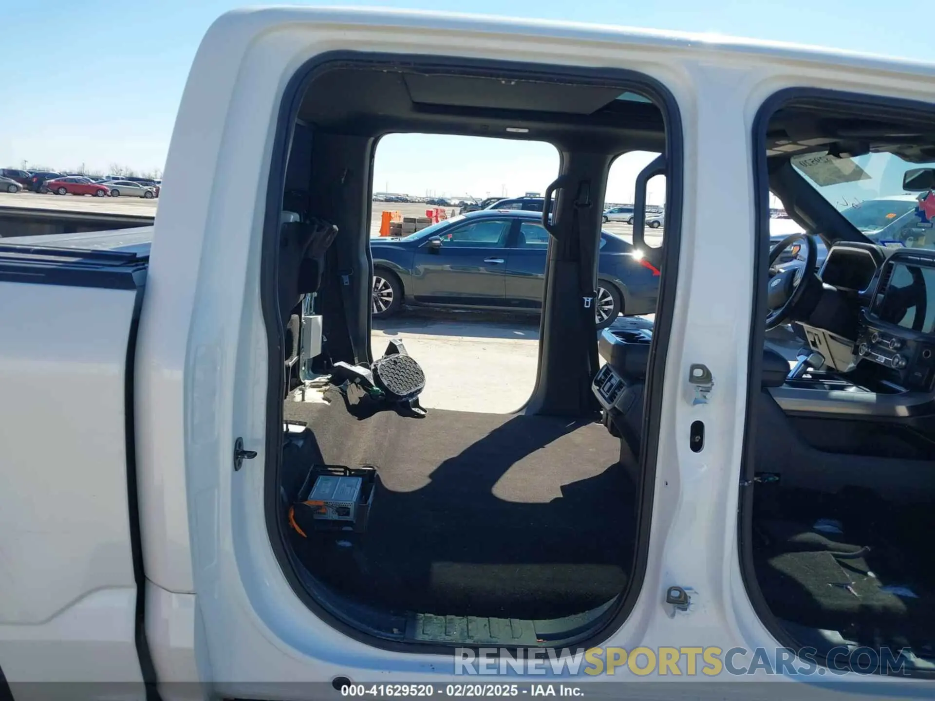 8 fotografías del automóvil dañado 1FTFW1E83MFB03929 FORD F-150 2021