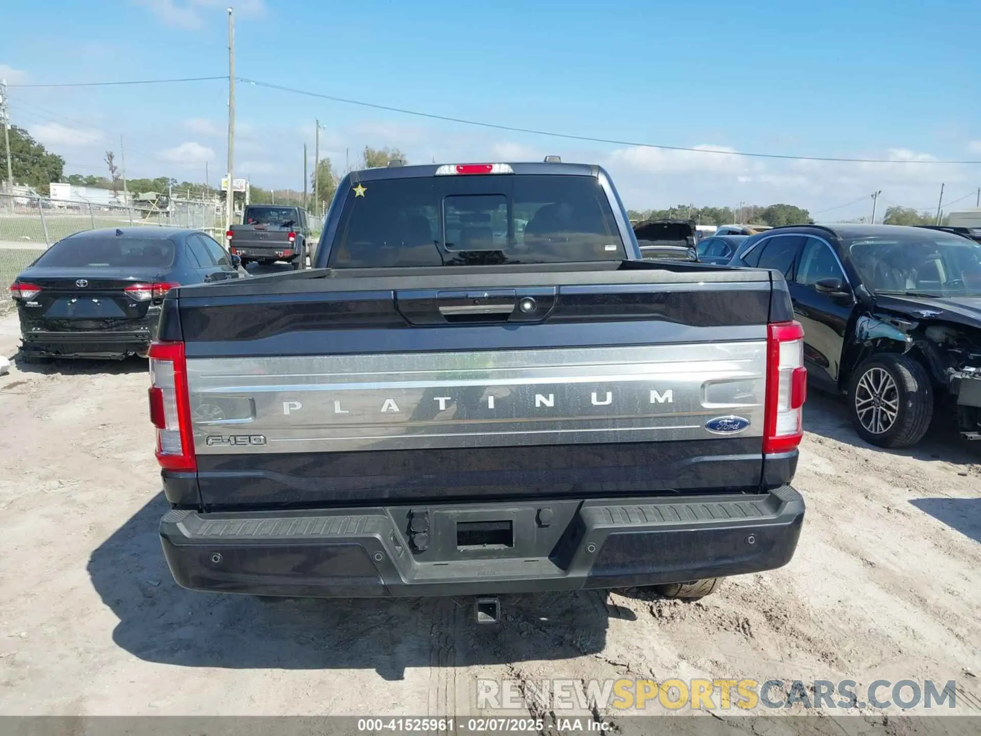 16 fotografías del automóvil dañado 1FTFW1ED3MFC11724 FORD F-150 2021
