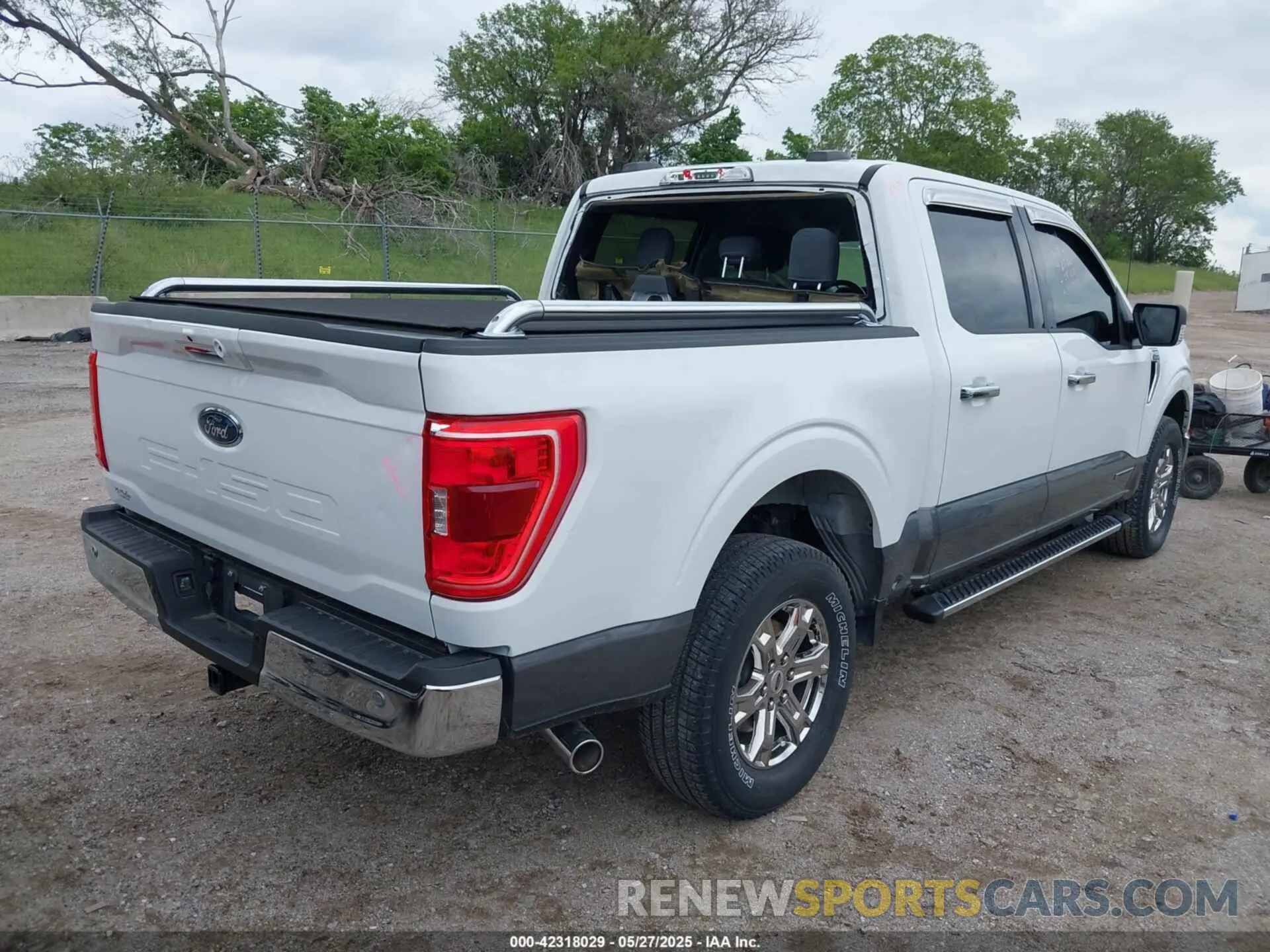 4 fotografías del automóvil dañado 1FTFW1ED7MFB36946 FORD F-150 2021