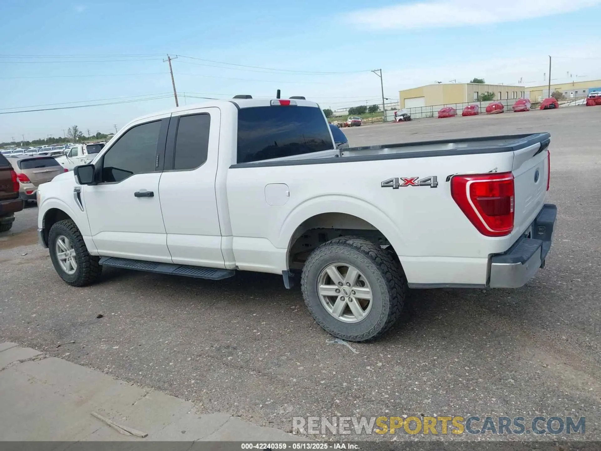 14 fotografías del automóvil dañado 1FTFX1E50MFB29732 FORD F-150 2021