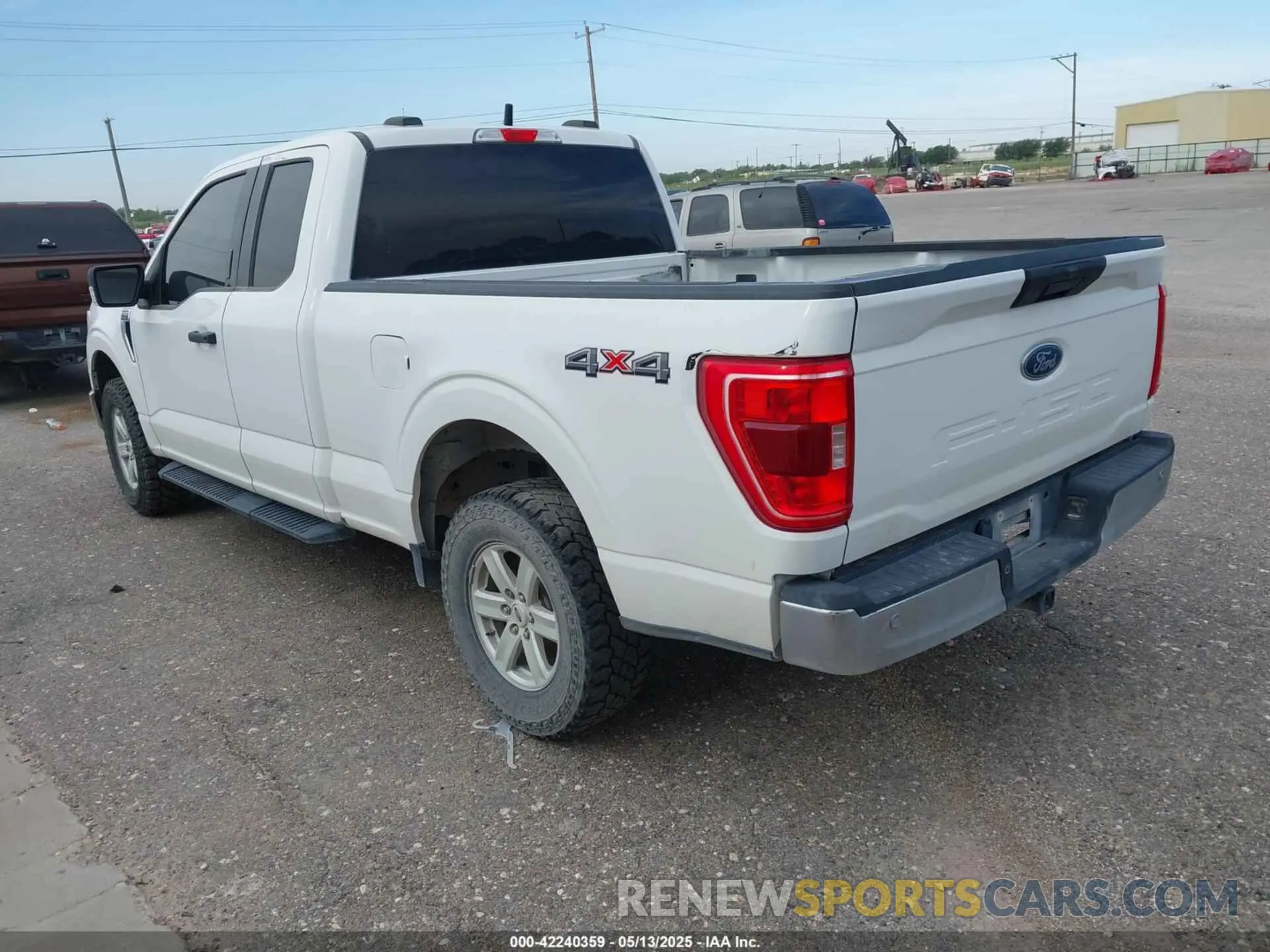3 fotografías del automóvil dañado 1FTFX1E50MFB29732 FORD F-150 2021