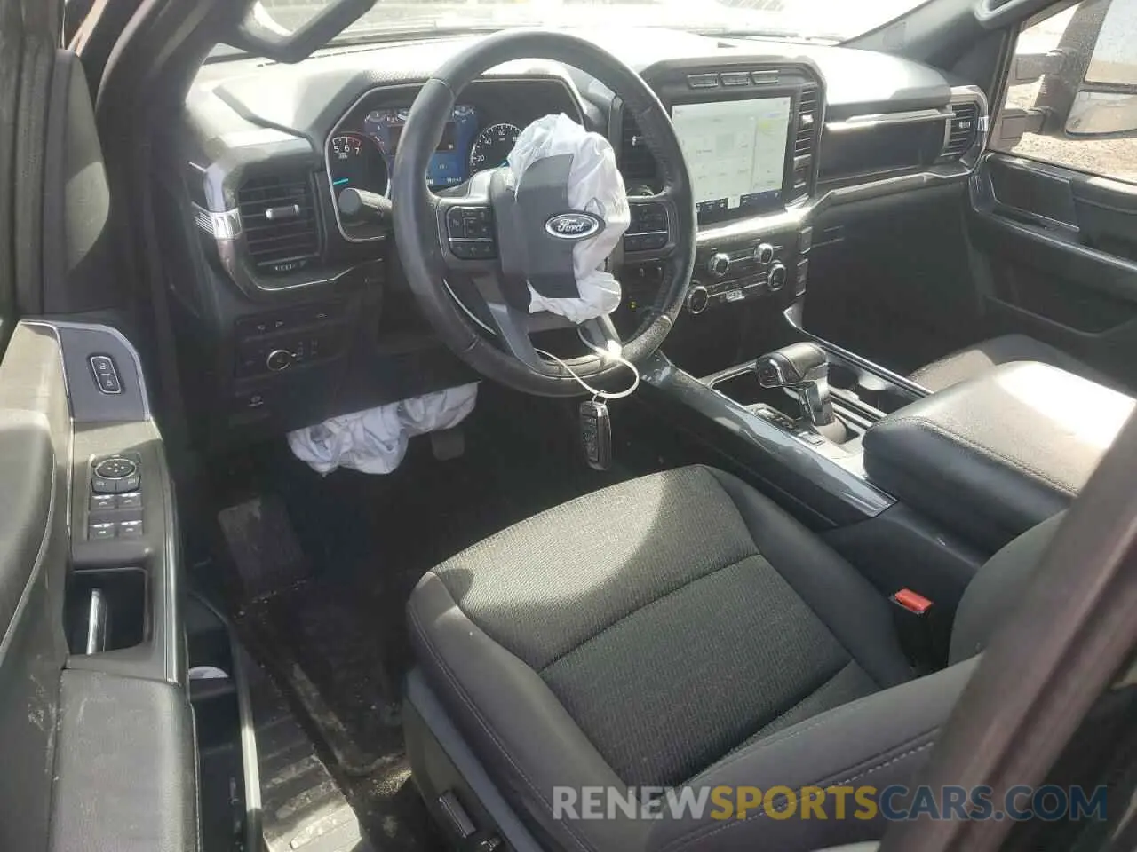 8 fotografías del automóvil dañado 1FTFX1E85MFC15306 FORD F-150 2021