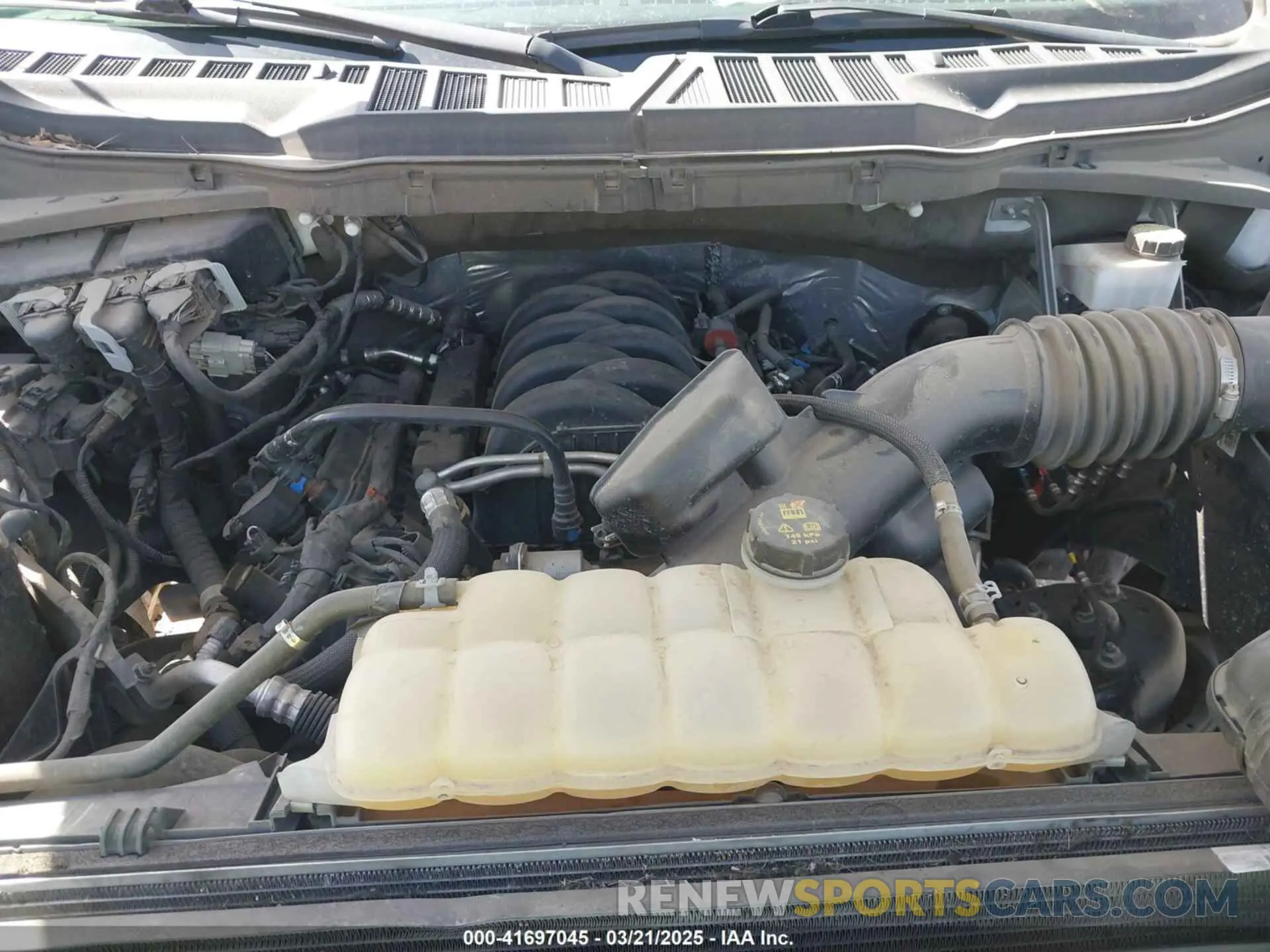 10 fotografías del automóvil dañado 1FTMF1C54MKE87761 FORD F-150 2021
