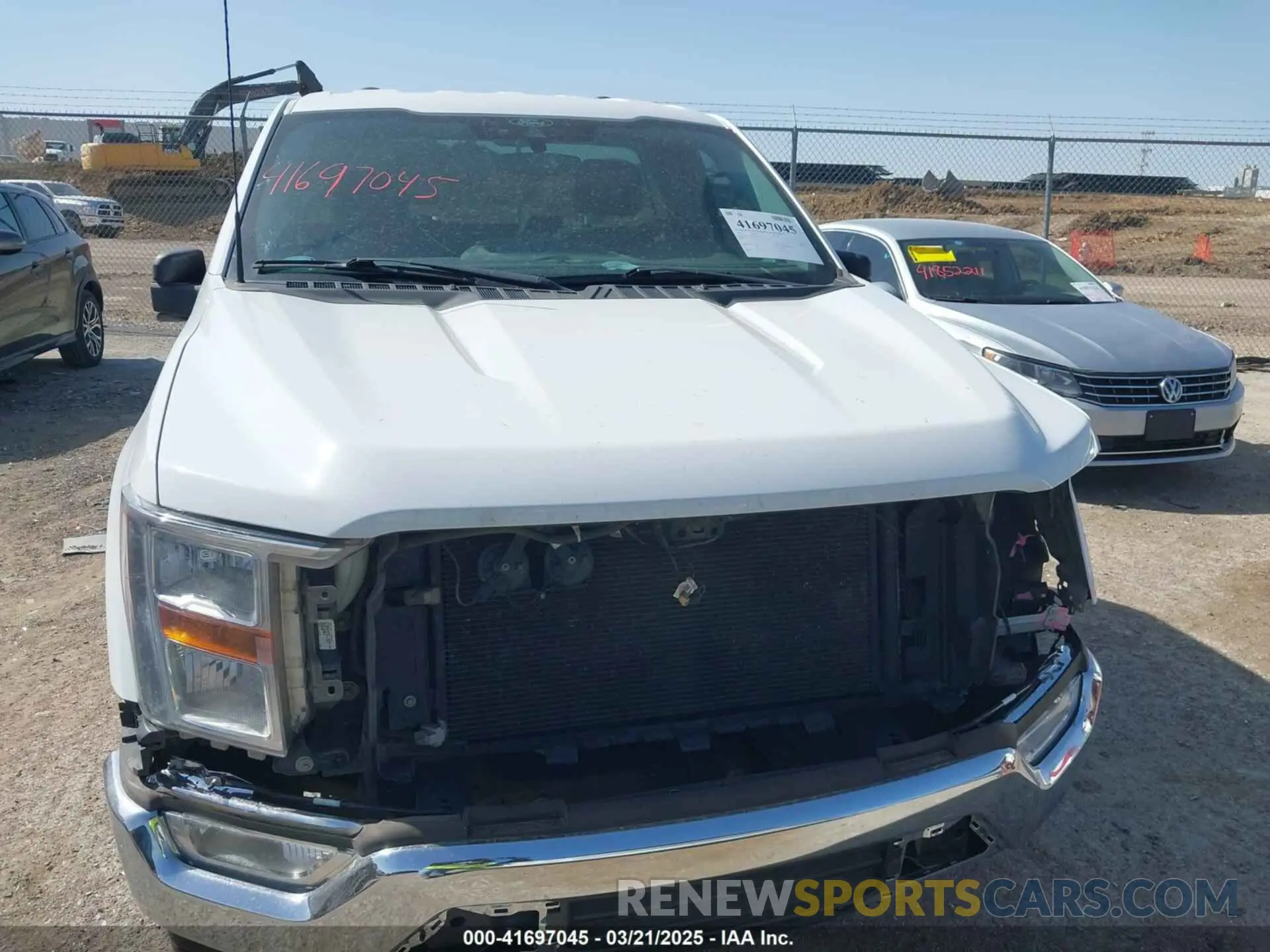 12 fotografías del automóvil dañado 1FTMF1C54MKE87761 FORD F-150 2021