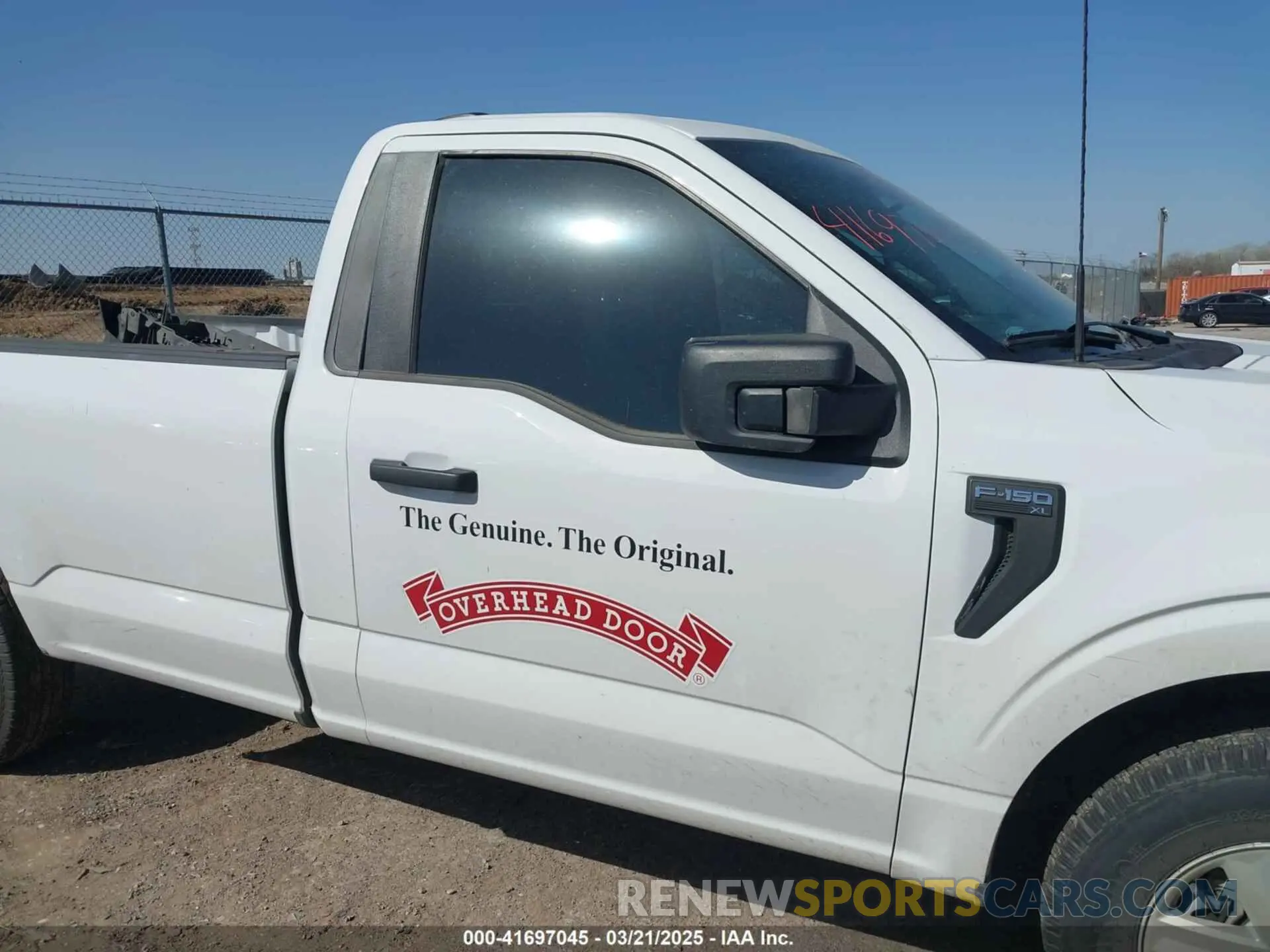13 fotografías del automóvil dañado 1FTMF1C54MKE87761 FORD F-150 2021