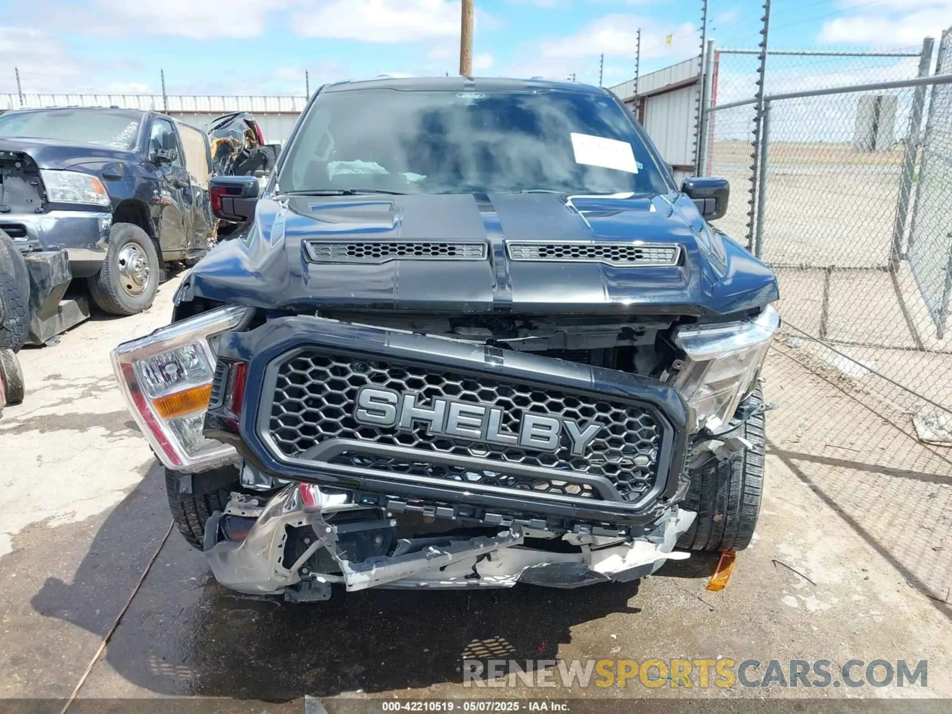12 fotografías del automóvil dañado 1FTMF1E58MKE77554 FORD F-150 2021