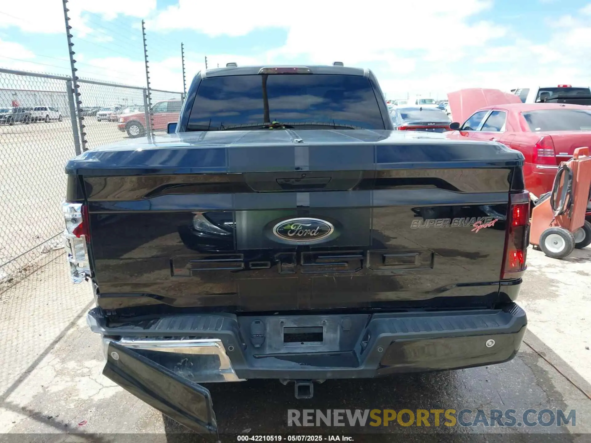 16 fotografías del automóvil dañado 1FTMF1E58MKE77554 FORD F-150 2021