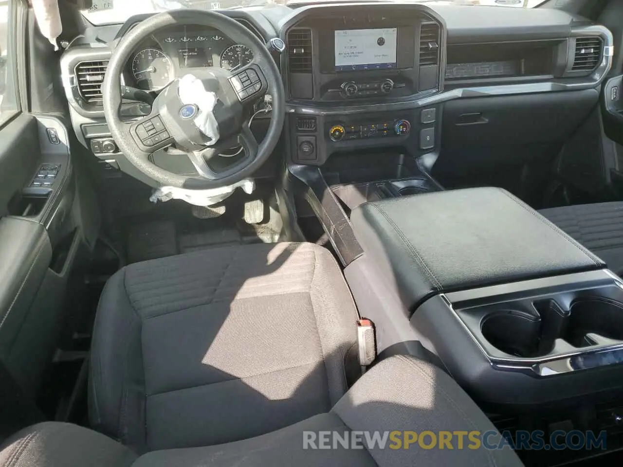 8 fotografías del automóvil dañado 1FTEW1C55NKF28470 FORD F-150 2022