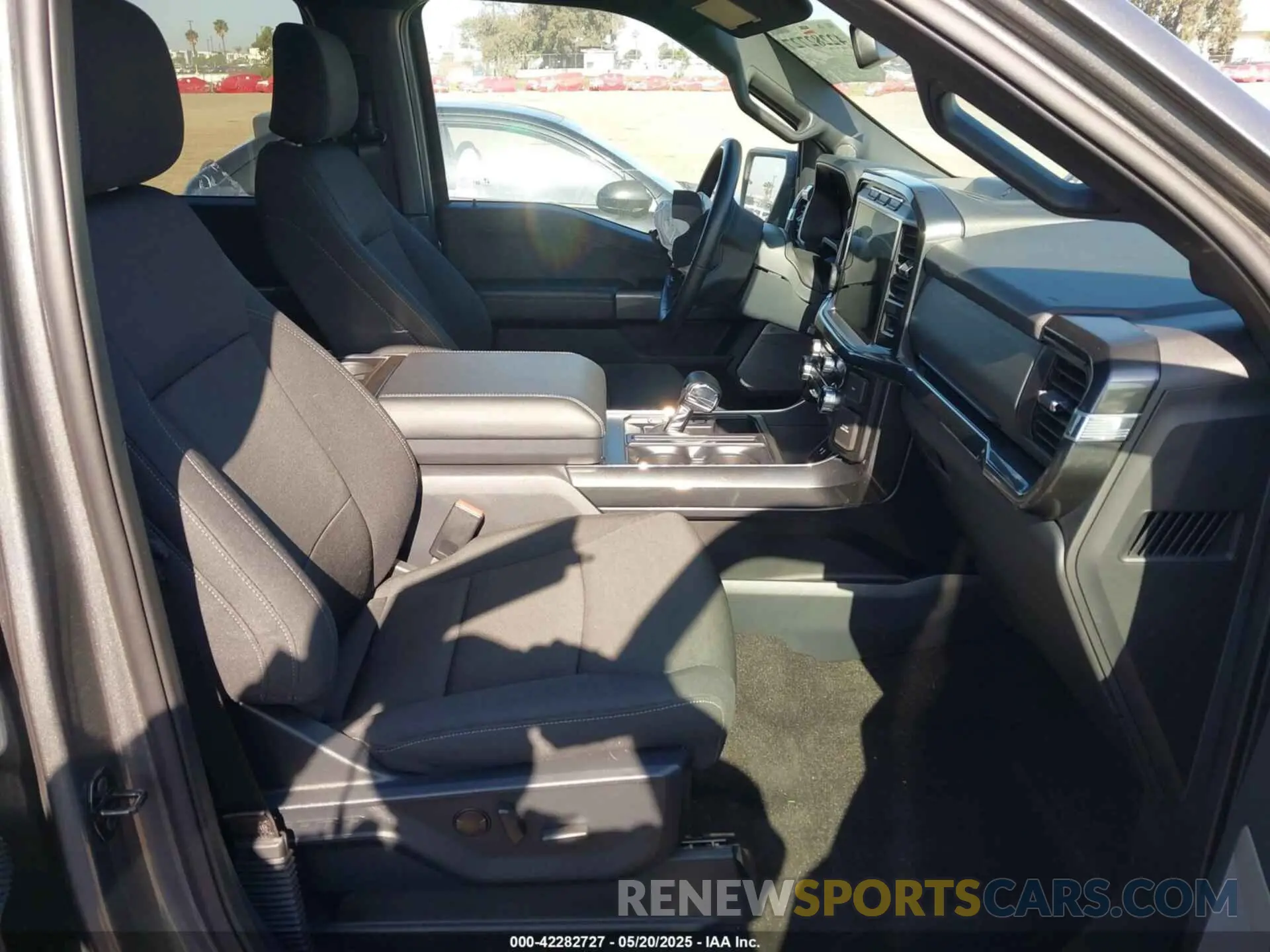 5 fotografías del automóvil dañado 1FTEW1C85NKE92726 FORD F-150 2022