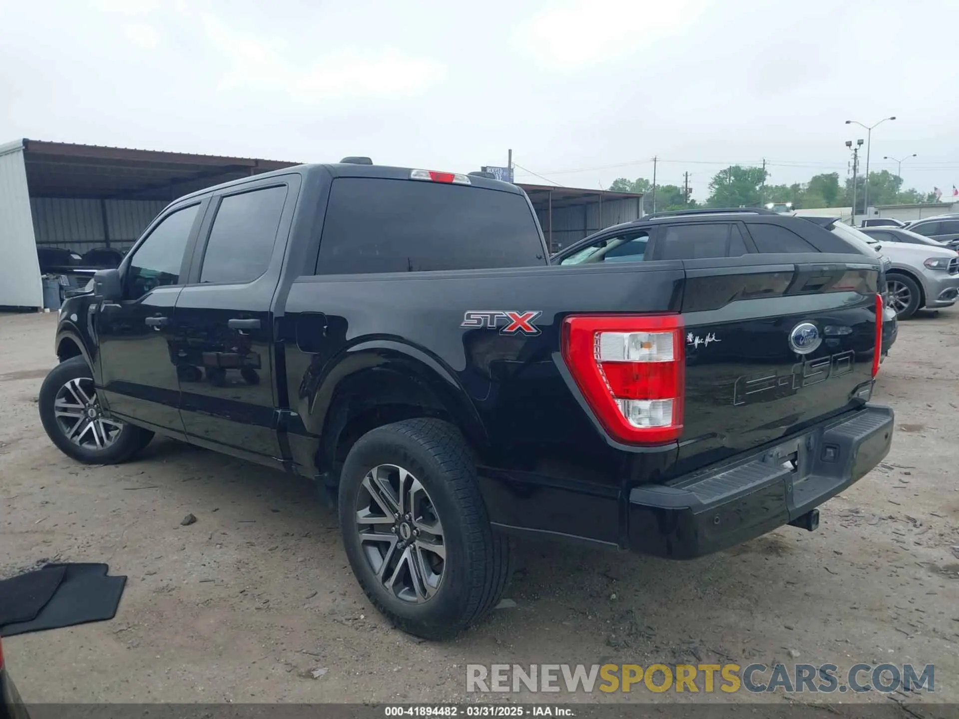3 fotografías del automóvil dañado 1FTEW1CP2NFA10391 FORD F-150 2022