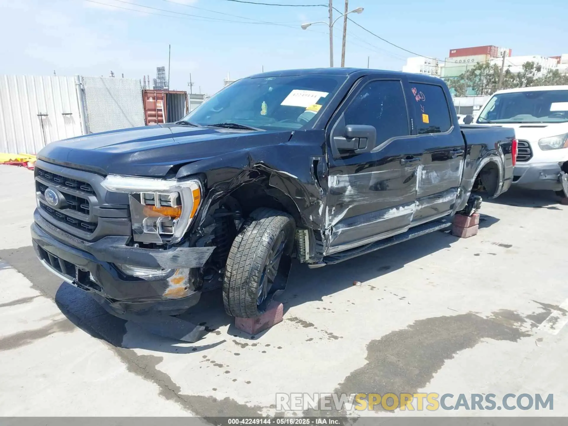 2 fotografías del automóvil dañado 1FTEW1CP6NKD23645 FORD F-150 2022