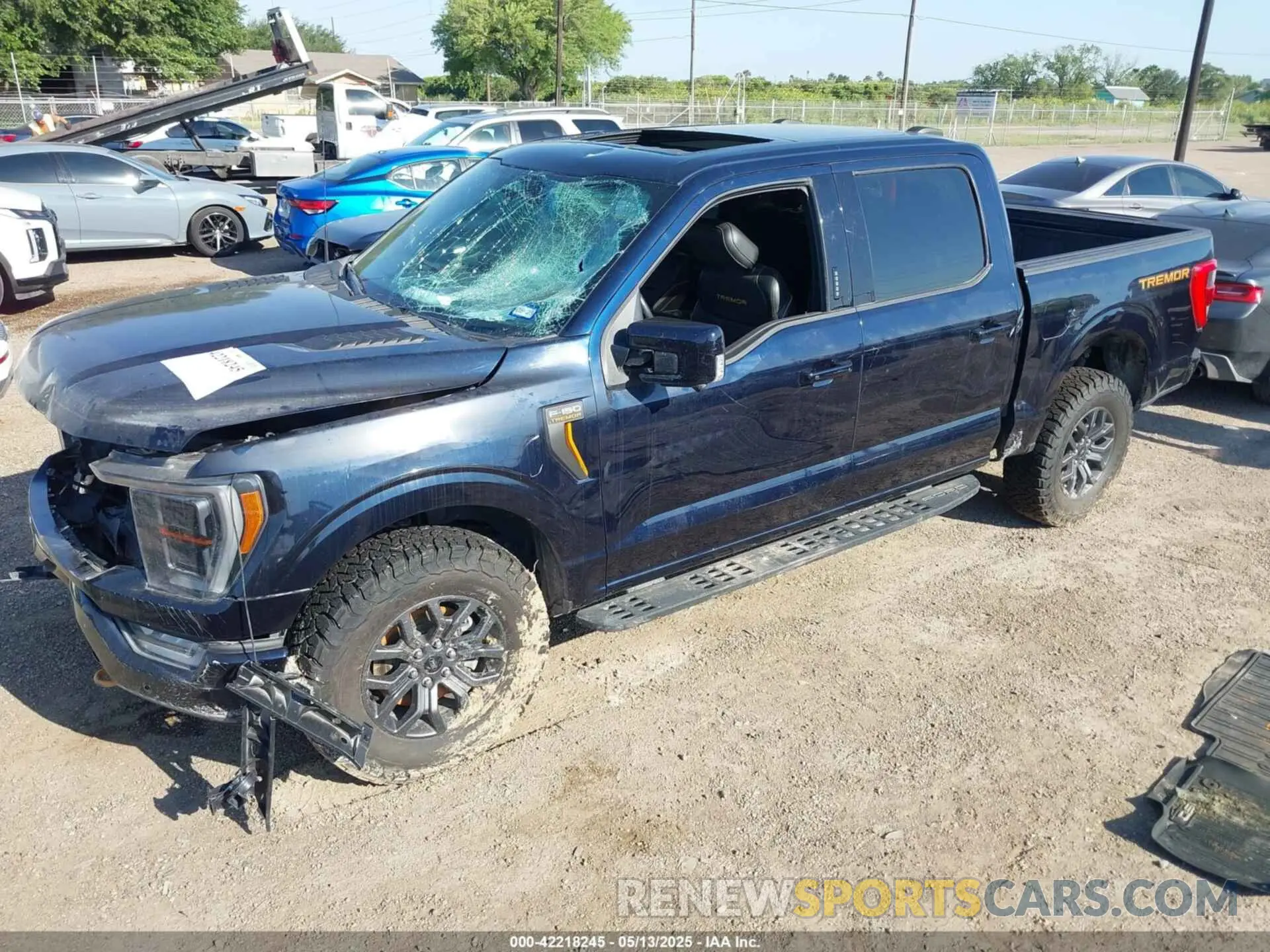 2 fotografías del automóvil dañado 1FTEW1E83NFC03994 FORD F-150 2022