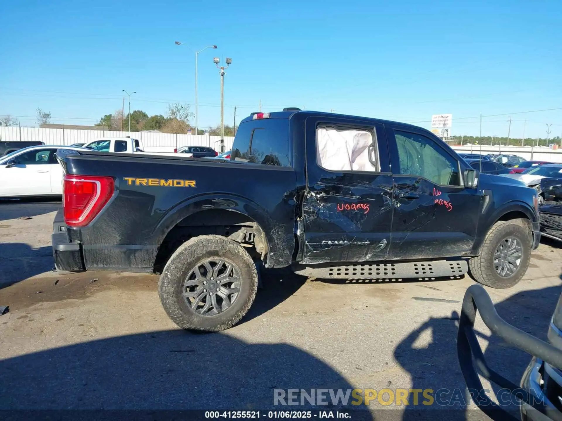 12 fotografías del automóvil dañado 1FTEW1E8XNFC14085 FORD F-150 2022