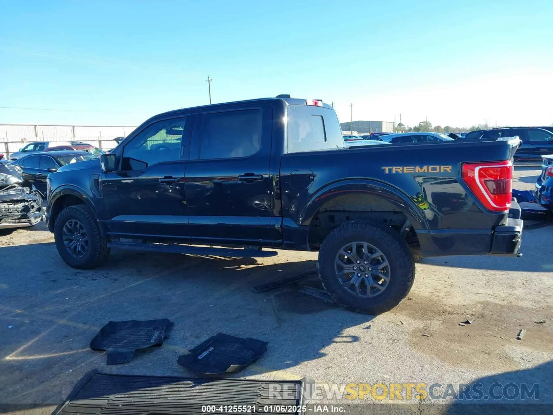 13 fotografías del automóvil dañado 1FTEW1E8XNFC14085 FORD F-150 2022