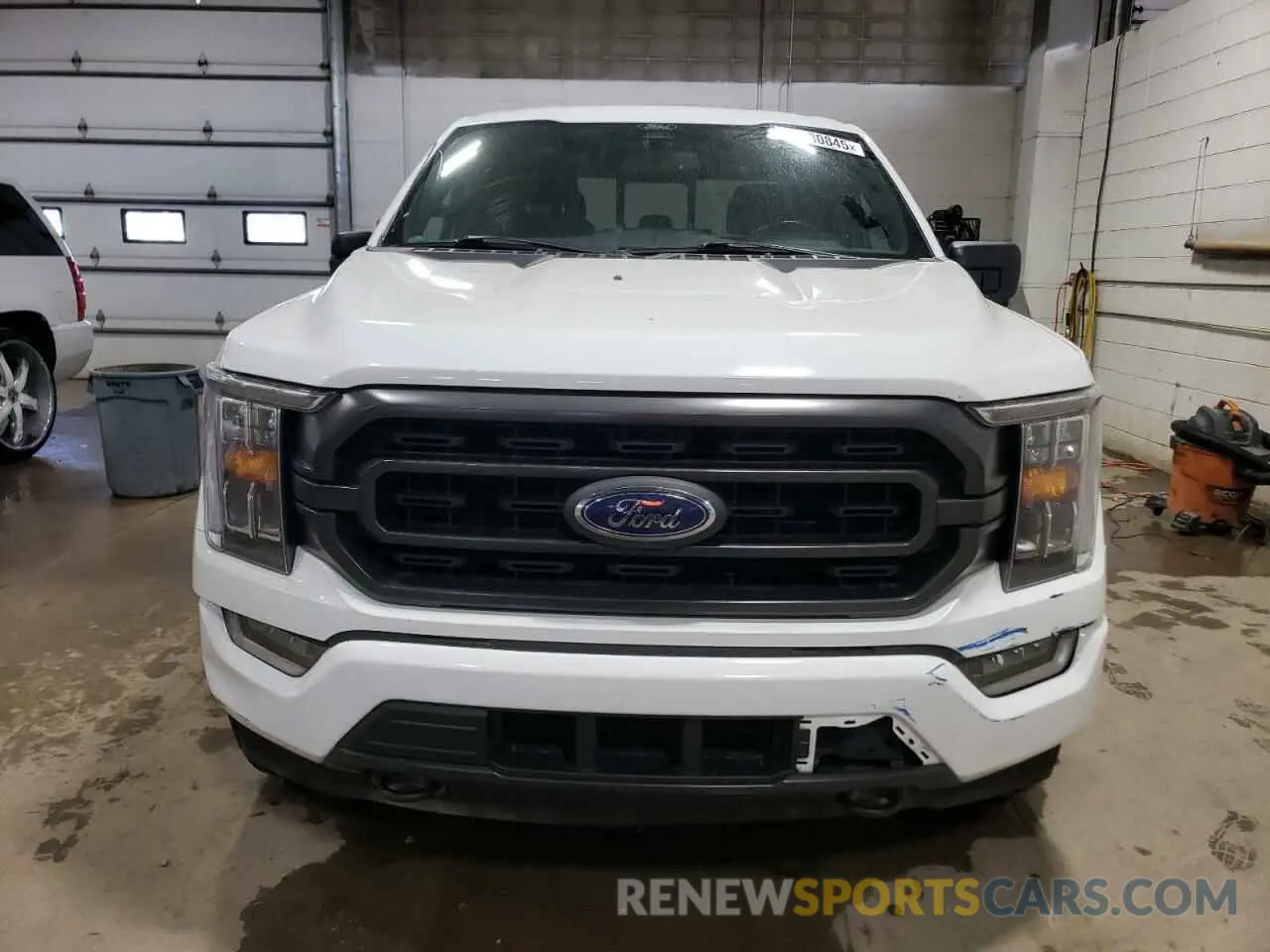 5 fotografías del automóvil dañado 1FTEW1EP0NFB91004 FORD F-150 2022