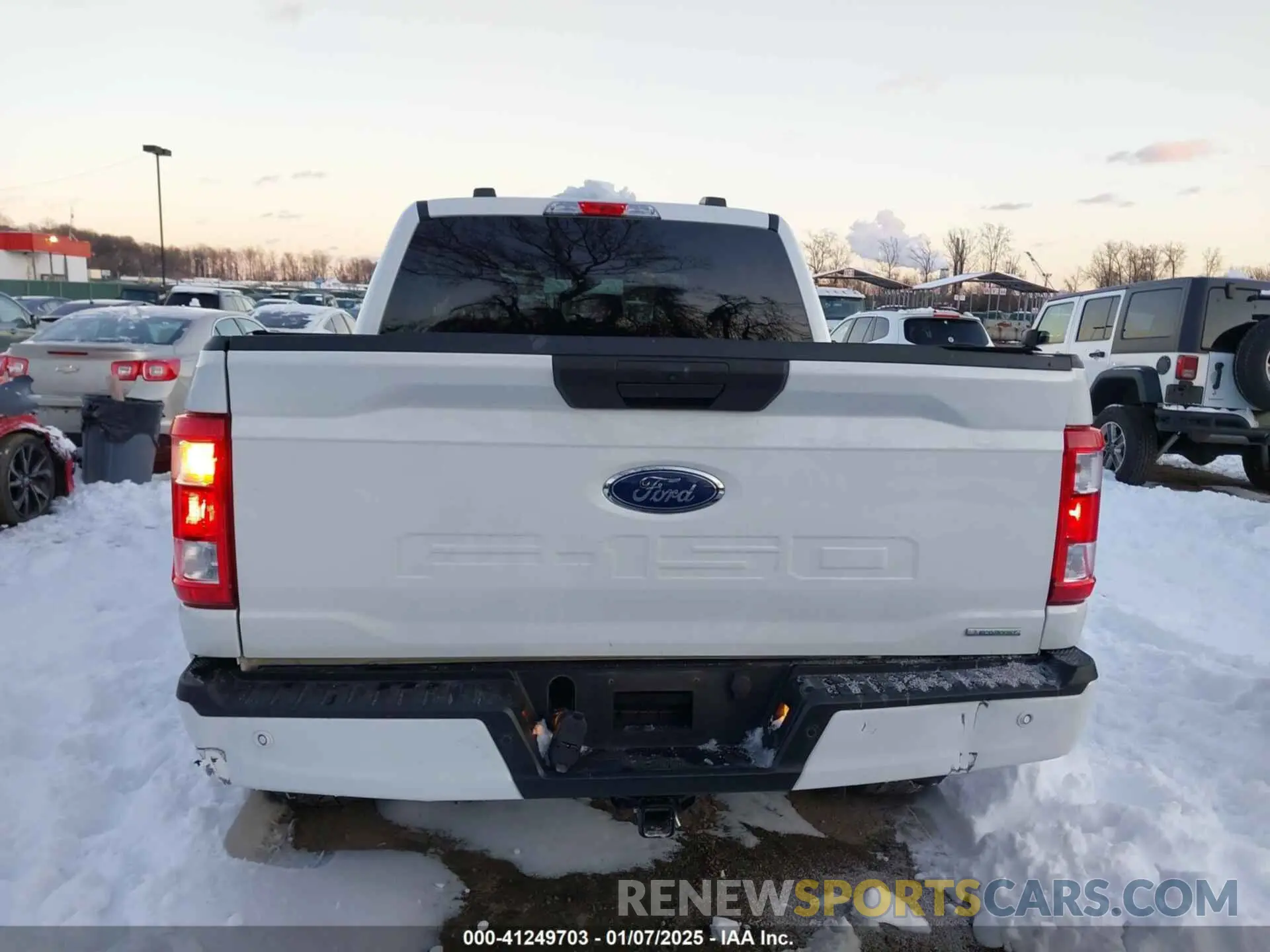 16 fotografías del automóvil dañado 1FTEW1EP1NFA62317 FORD F-150 2022
