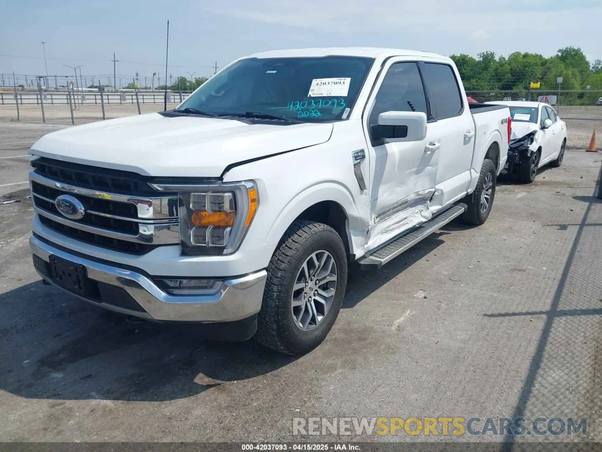 2 fotografías del automóvil dañado 1FTEW1EP1NKE36822 FORD F-150 2022