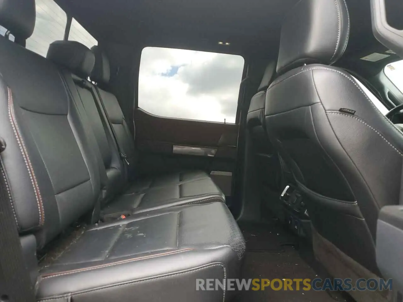 10 fotografías del automóvil dañado 1FTEW1EP4NKD16027 FORD F-150 2022